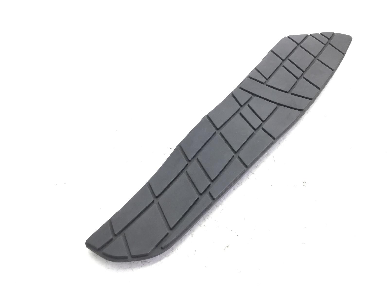 Suzuki burgman an 400 tappetino anteriore destro pedana pavimento 1999 2000 au131