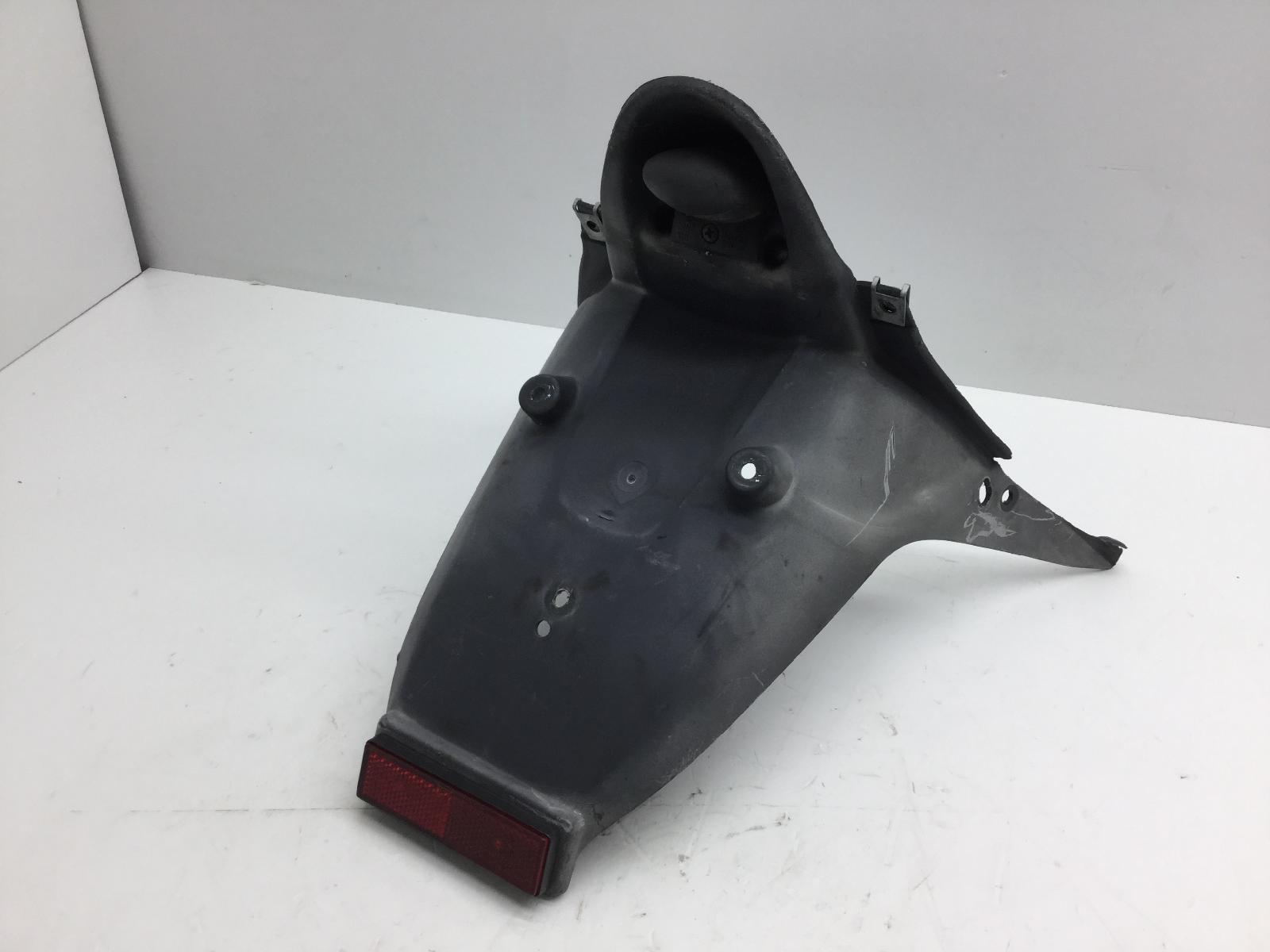 Aprilia leonardo 250 parafango portatarga + luce targa (sbiadito) 1999 2001 pd000