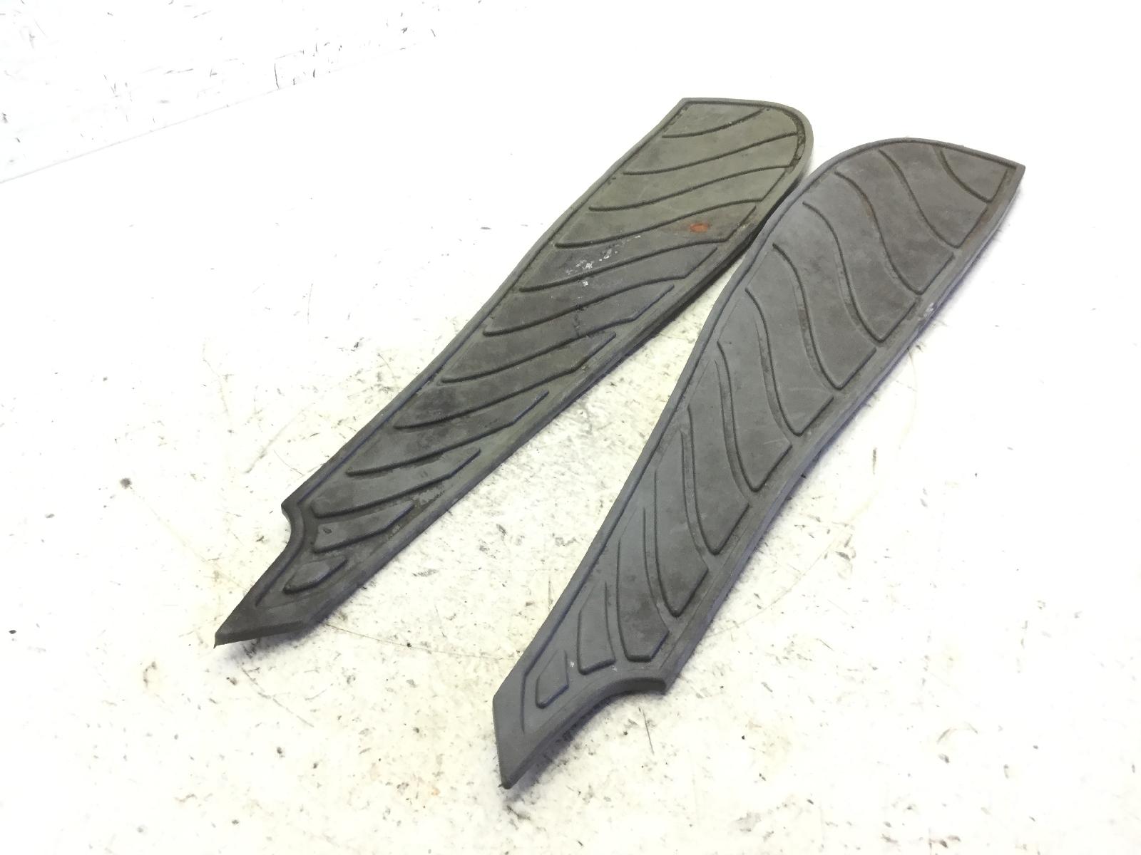 Aprilia leonardo 150 coppia tappetini pedana pavimento poggiapiedi 1996 1998 mba00