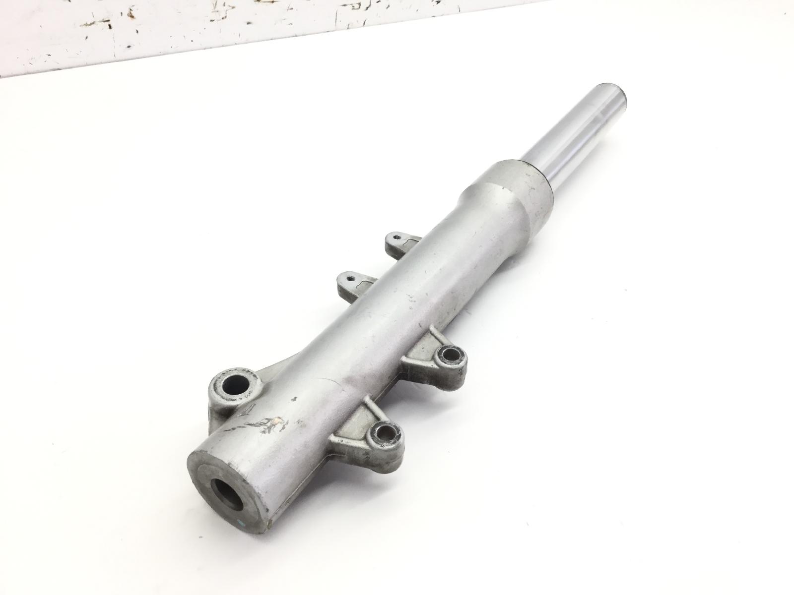 Aprilia leonardo 150 fodero e stelo forcella sinistro - crepe su parapolver 1996 1998 mba00