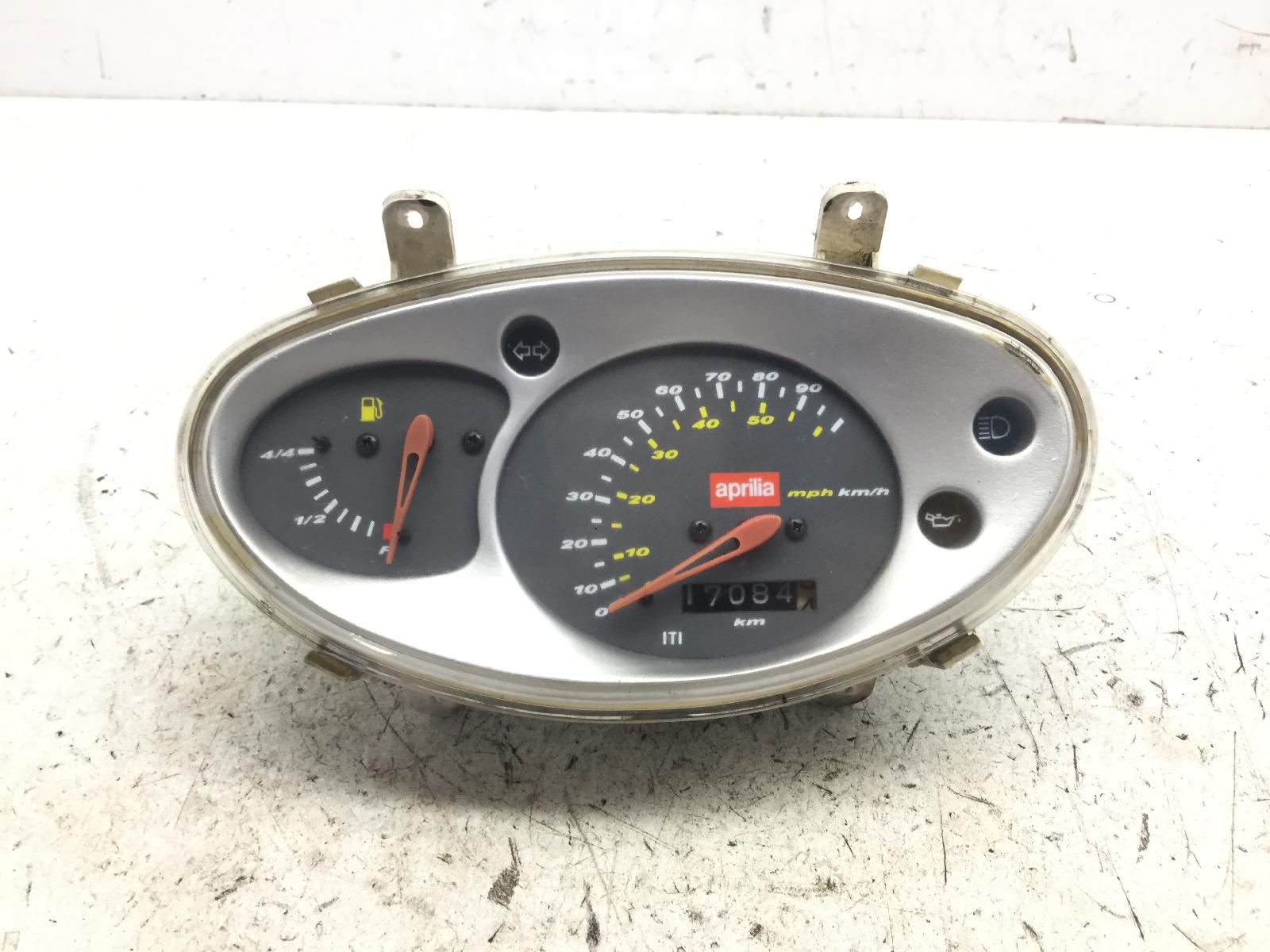 Aprilia scarabeo 50 strumentazione contachilometri tachimetro 1998 1998 pf000