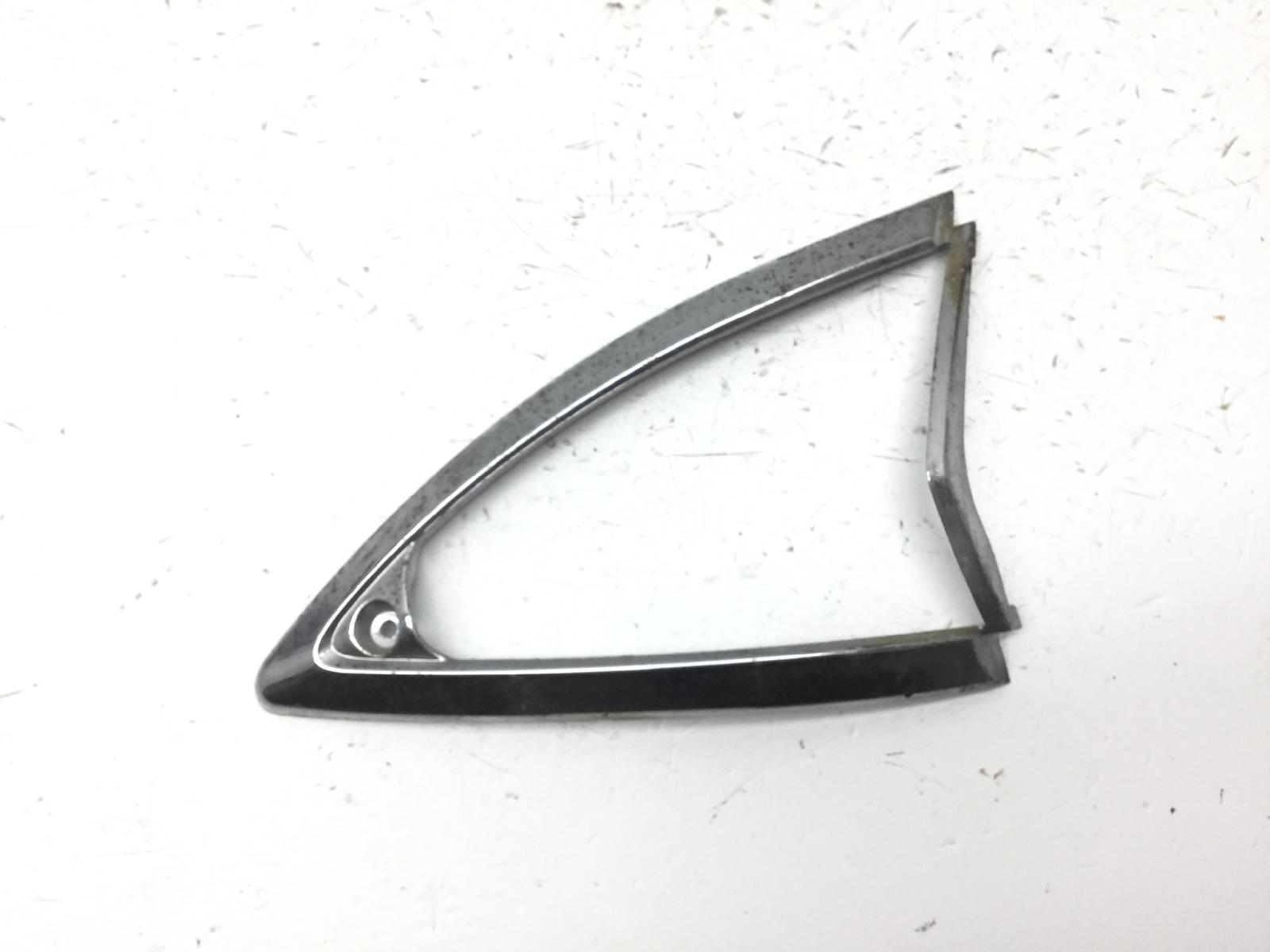 Piaggio liberty 4t 2v euro 3 125 cornice freccia anteriore sinistra 2009 2012 m67100