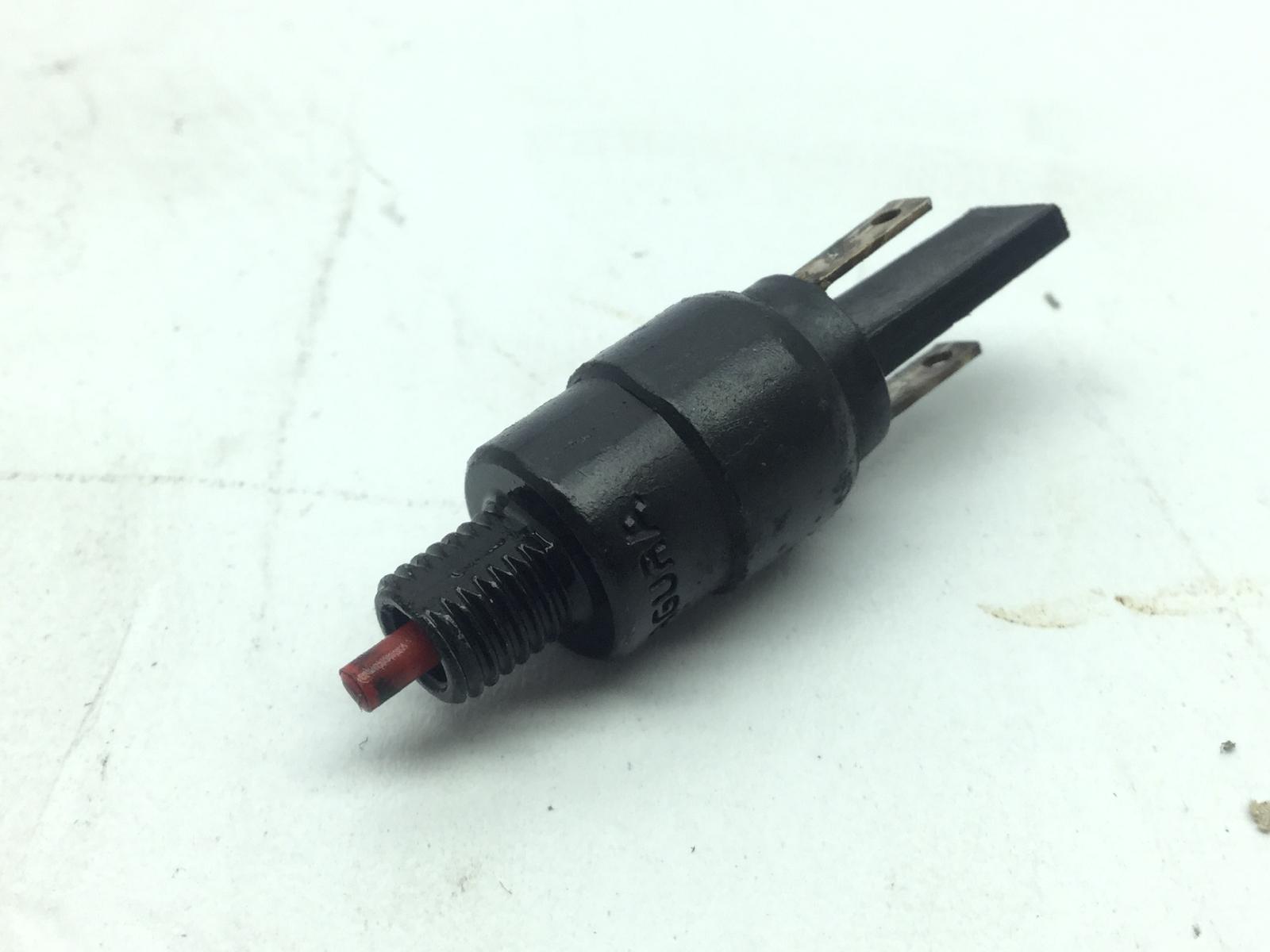 Piaggio liberty 4t 2v euro 3 125 sensore microstop freno anteriore destro 2009 2012 m67100