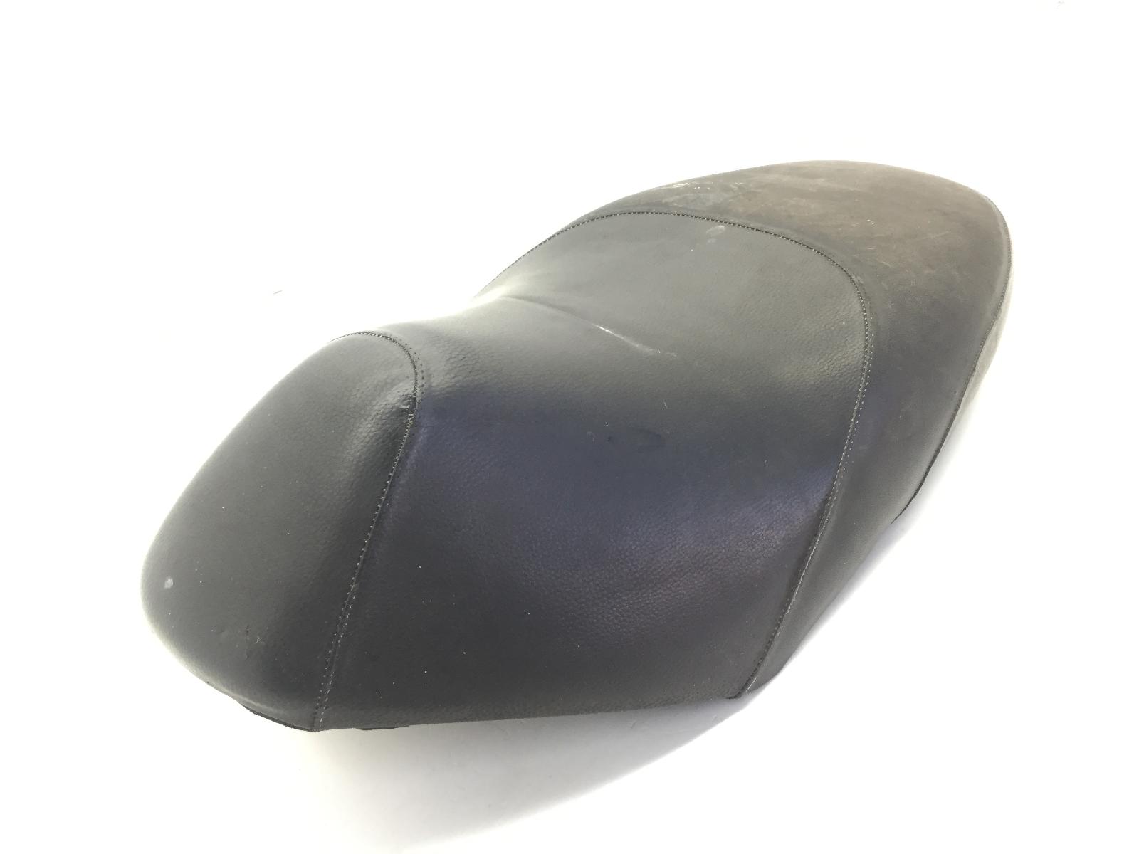 Piaggio liberty 4t 2v euro 3 125 sella saddle - difetti e piccoli strappi 2009 2012 m67100