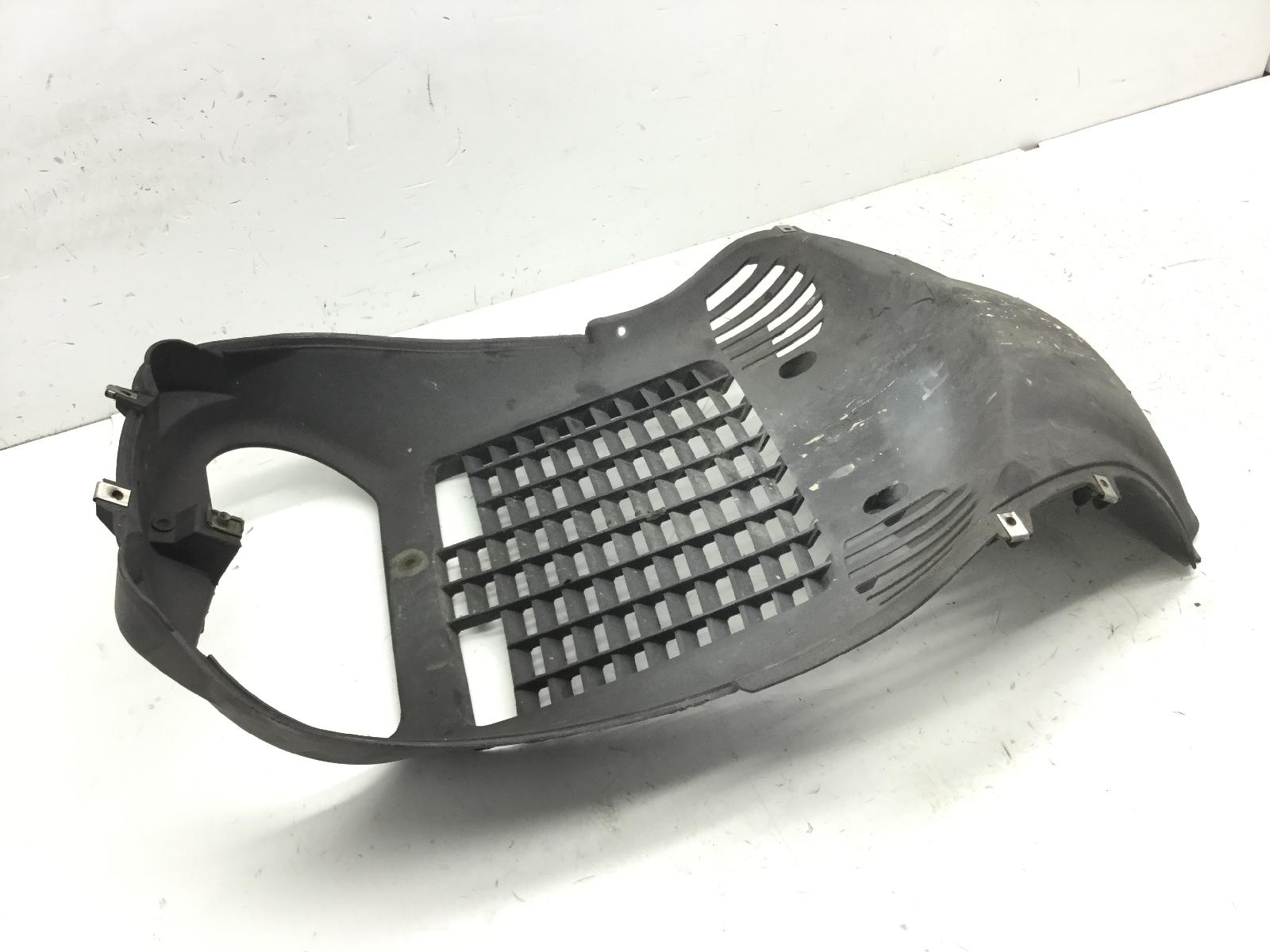 Piaggio beverly rst 250 carena vano ruota anteriore 2004 2005 m28500