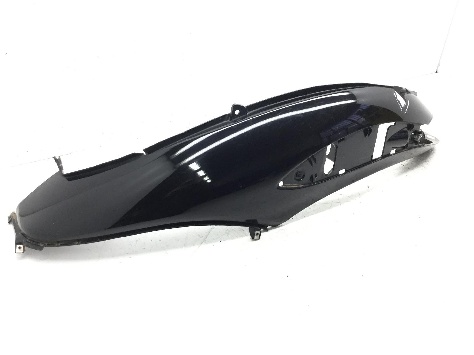 Piaggio beverly rst 250 carena fiancata posteriore sinistra con rottura 2004 2005 m28500