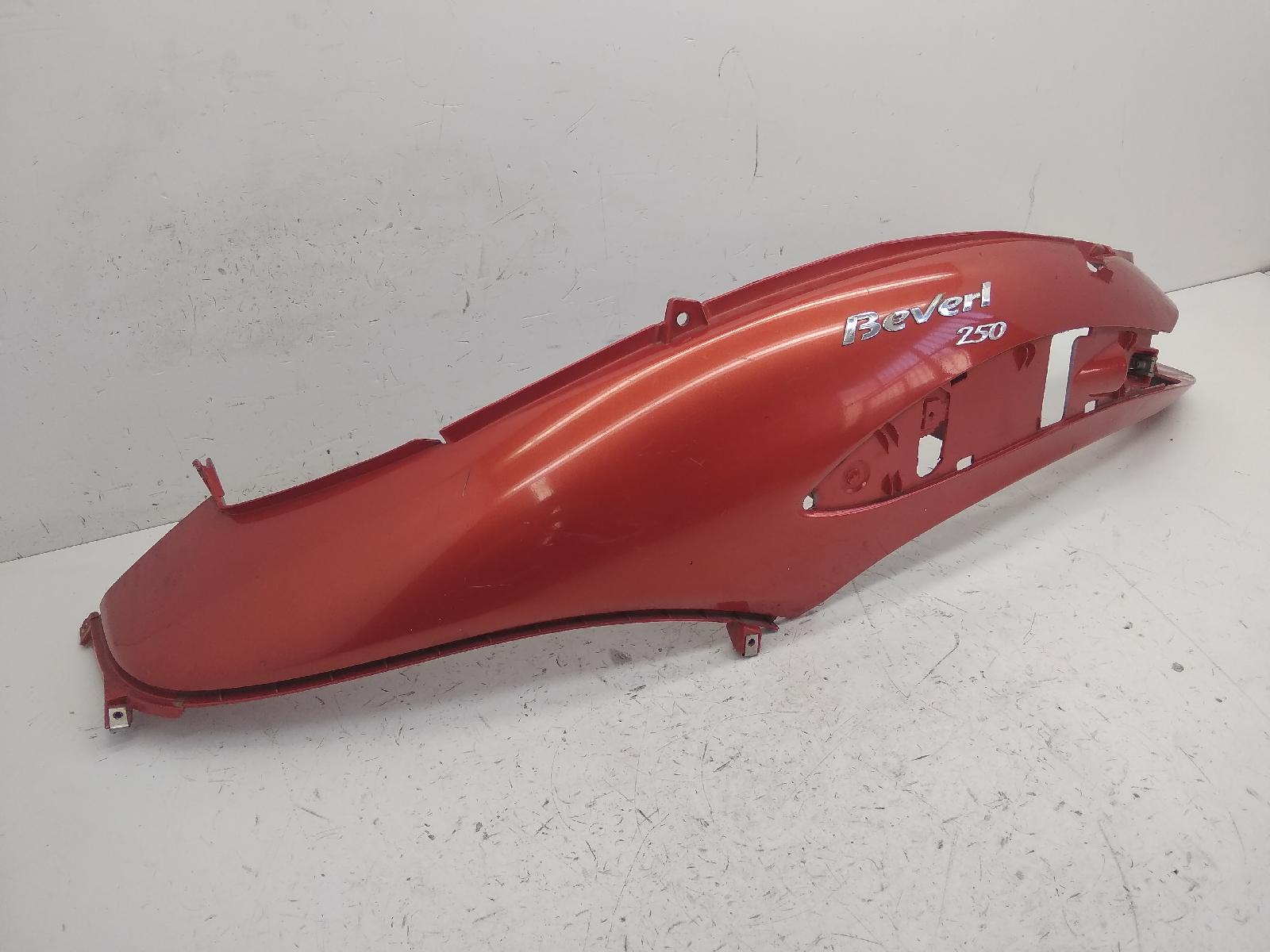 Piaggio beverly rst 250 carena fiancata posteriore sinistra 2004 2005 m28500