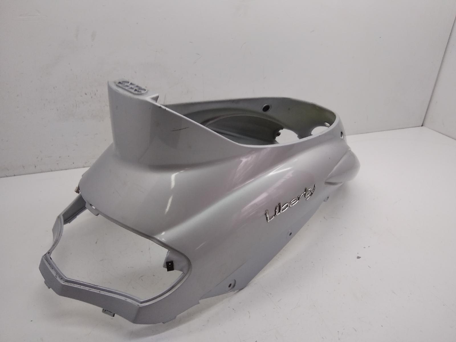 Piaggio liberty 4t rst 50 carena coda codone fiancate poseriore 2004 2004 c42200