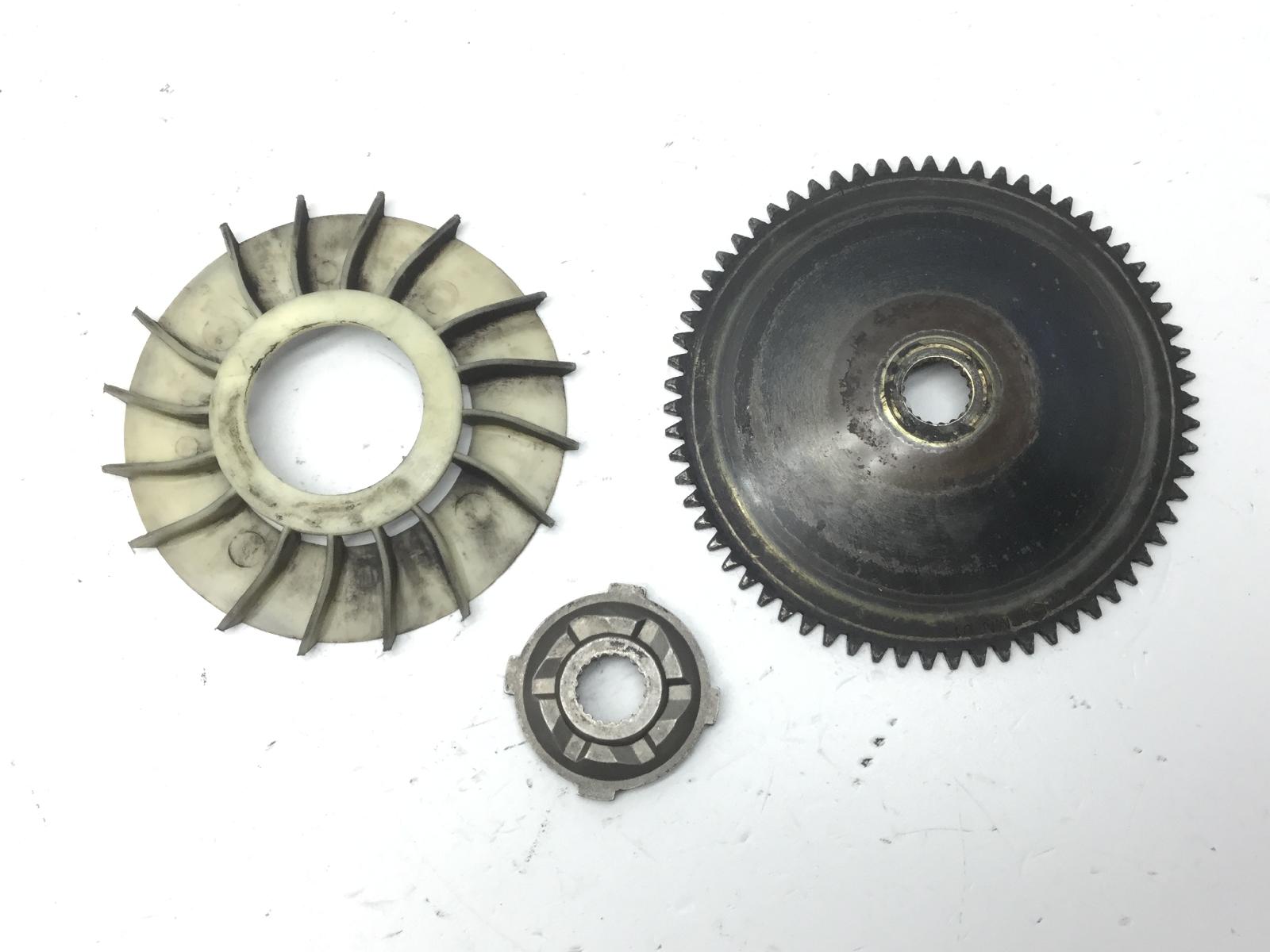 Piaggio liberty 4t rst 50 semipuleggia fissa e ventola 2004 2004 c42200