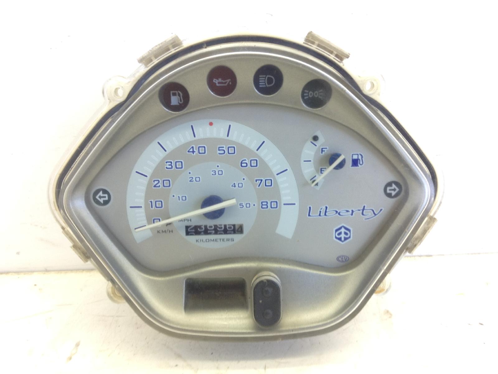 Piaggio liberty 4t rst 50 strumentazione contachilometri tachimetro 2004 2004 c42200