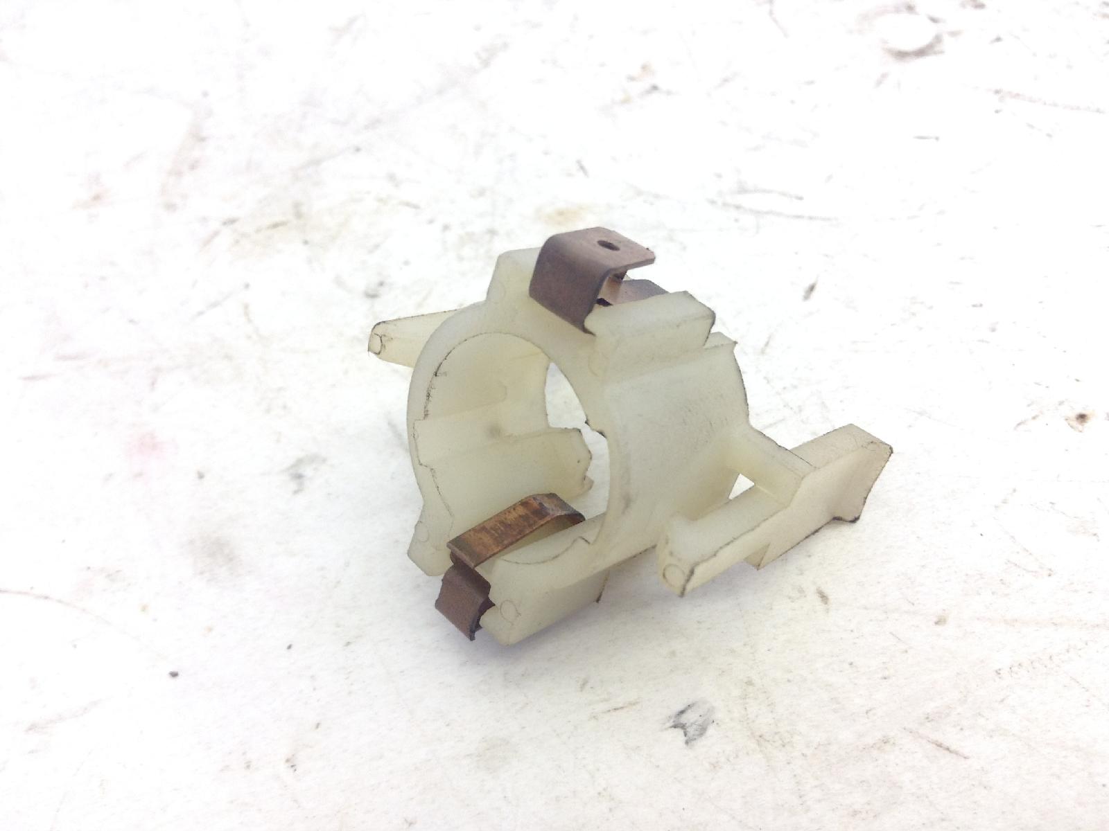 Piaggio liberty 4t rst 50 portalampada freccia anteriore sinistra 2004 2004 c42200