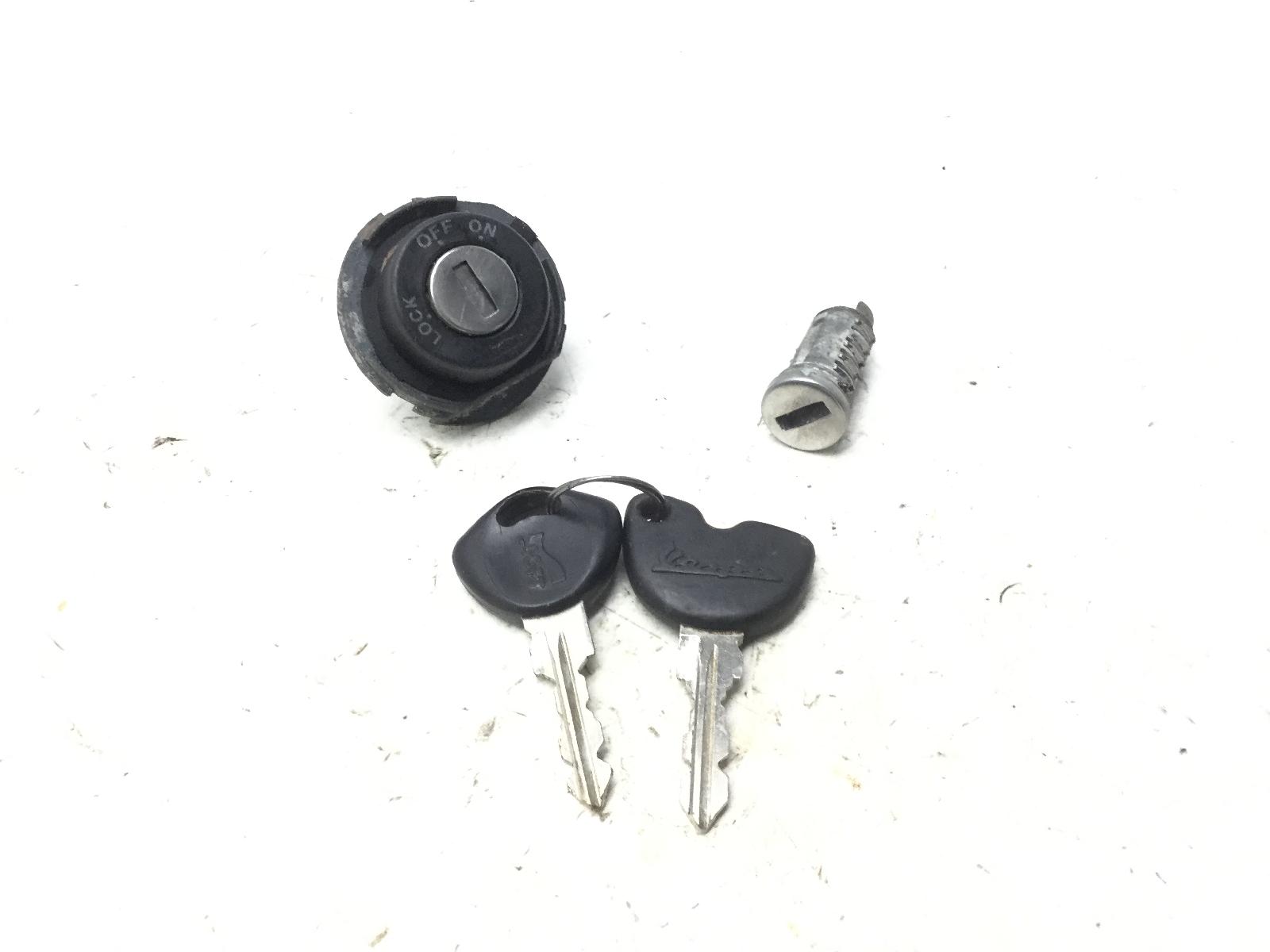 Piaggio vespa lx 4t 50 blocchetto accensione serratura e chiavi 2005 2009 c38300