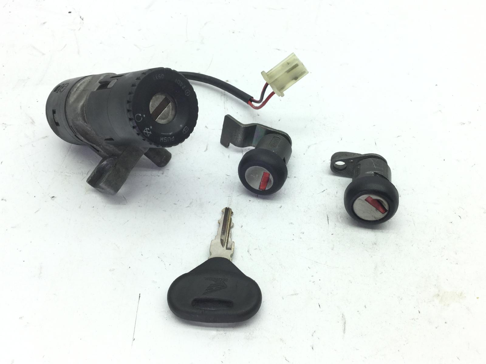 Honda @ chiocciola 150 blocchetto accensione serrature e chiave 2000 2002 zdckf03b03f