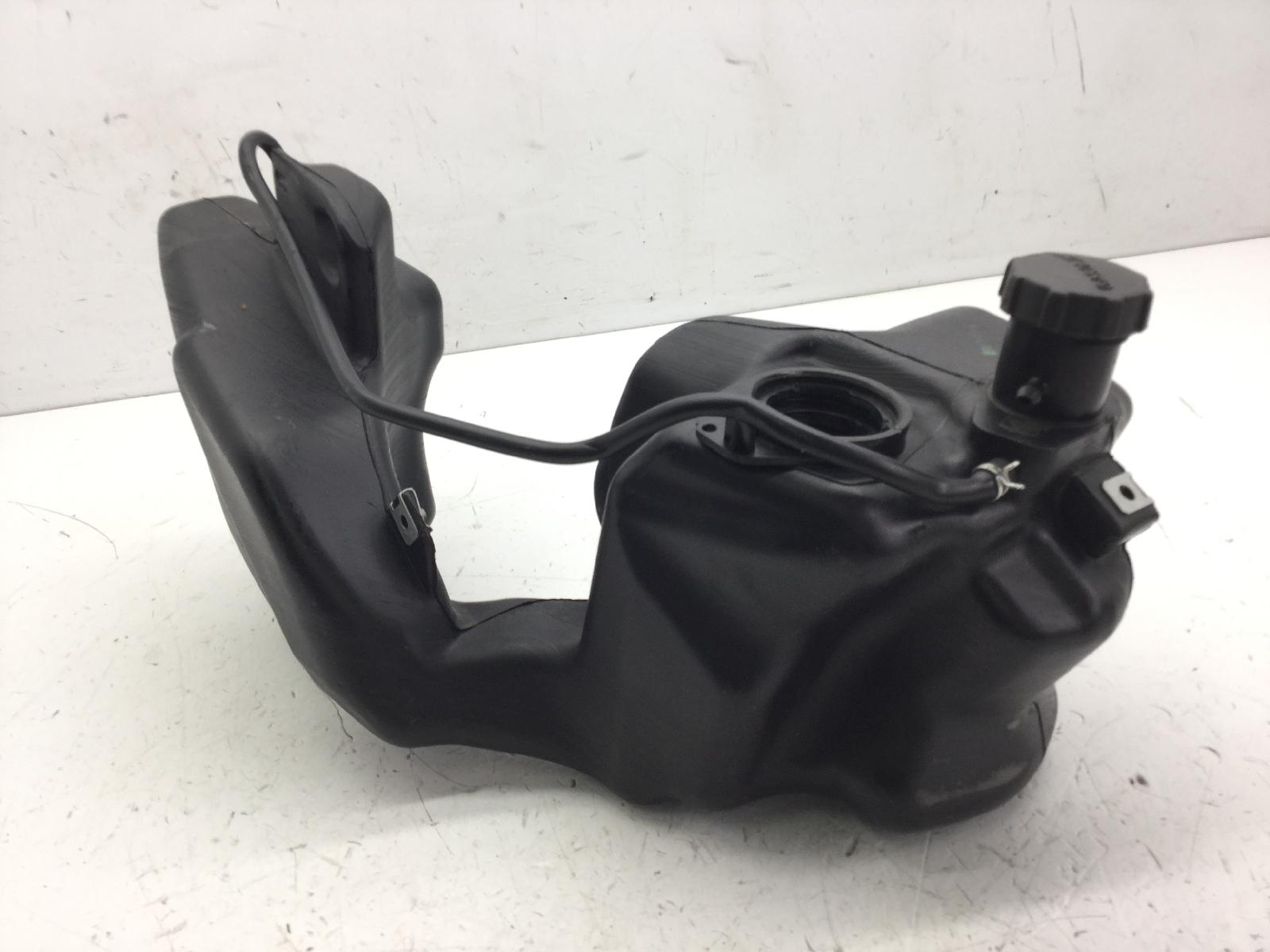 Piaggio liberty moc euro 3 150 serbatoio benzina carburante + rubinetto 2009 2013 m67200