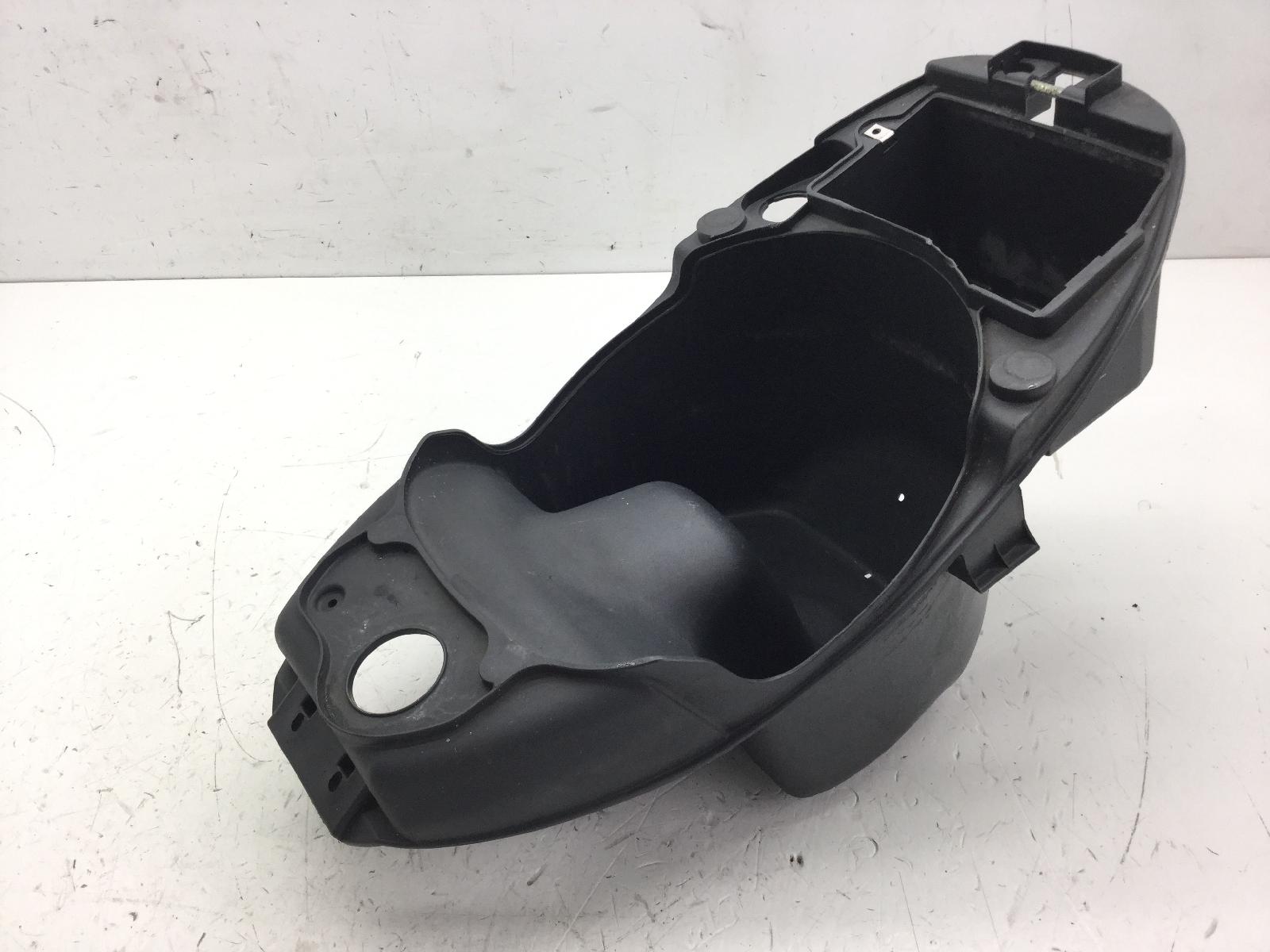 Piaggio liberty moc euro 3 150 carena vano sottosella 2009 2013 m67200