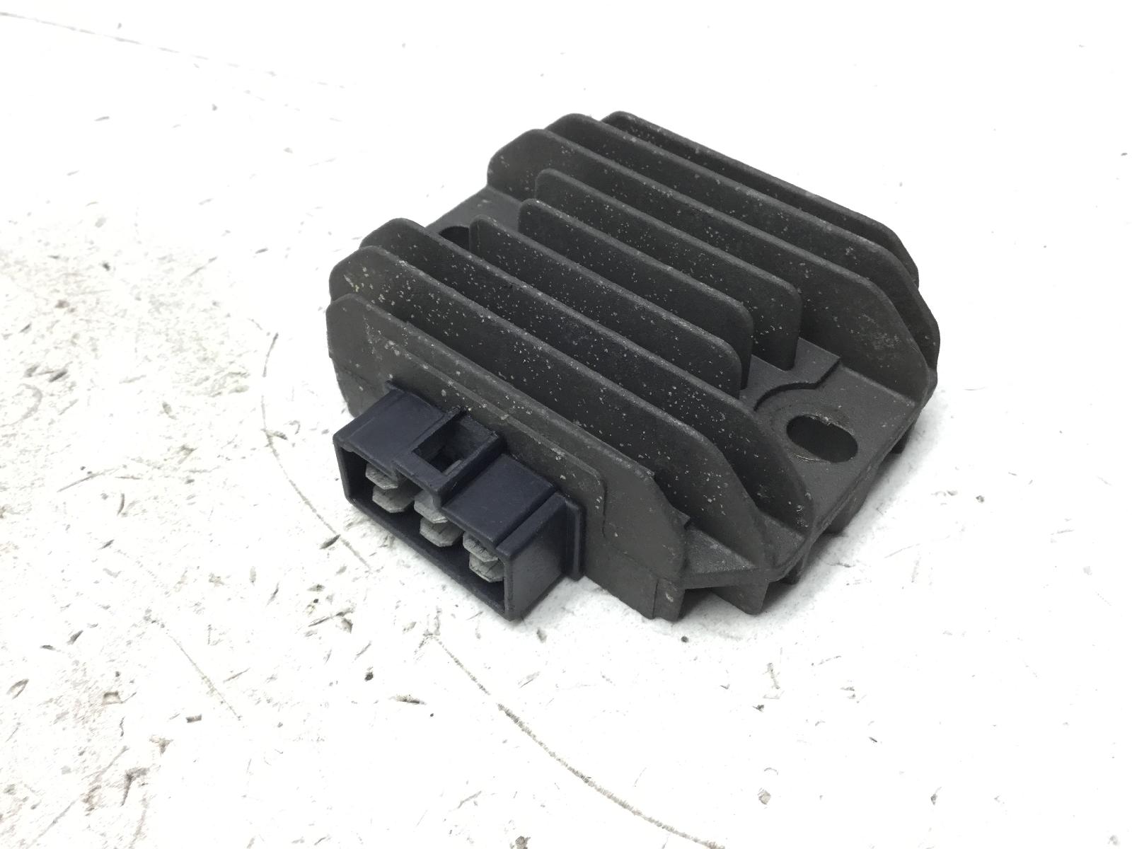 Piaggio liberty moc euro 3 150 regolatore tensione impianto elettrico 2009 2013 m67200