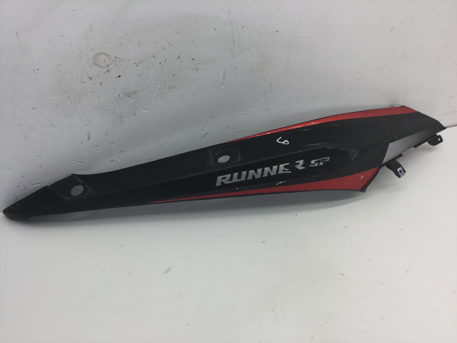 Gilera runner sp 50 carena fiancata posteriore destra con aletta rotta 2007 2007 c46100
