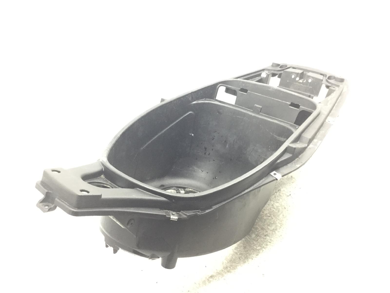 Gilera runner sp 50 carena vano sottosella 2007 2007 c46100