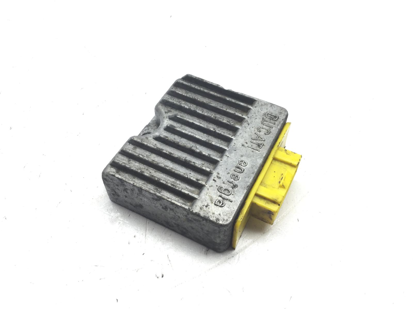 Piaggio zip 4t 50 regolatore di tensione corrente 2000 2005 c25000