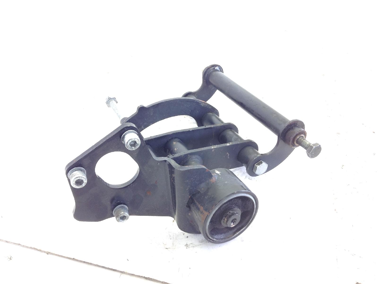 Piaggio zip 4t 50 staffa supporto motore 2000 2005 c25000
