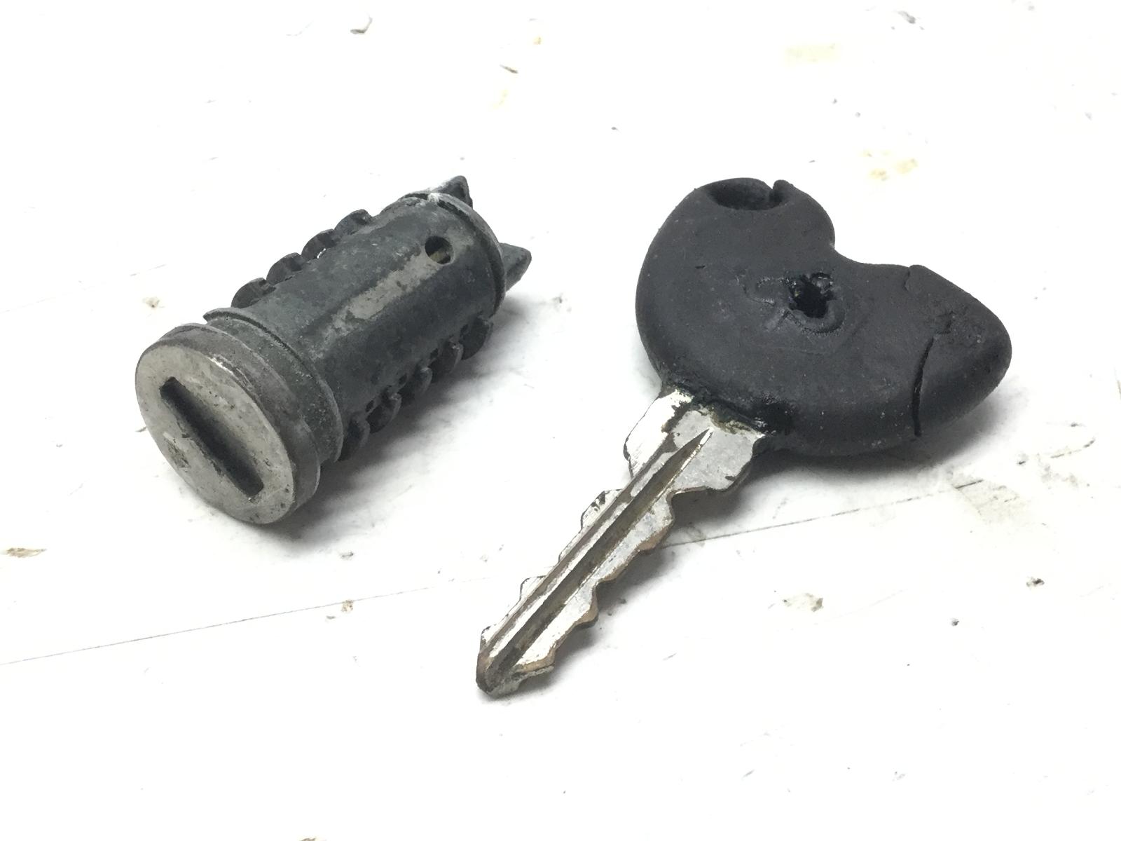 Piaggio zip 4t 50 cilindretto blocchetto accensione e chiave 2000 2005 c25000