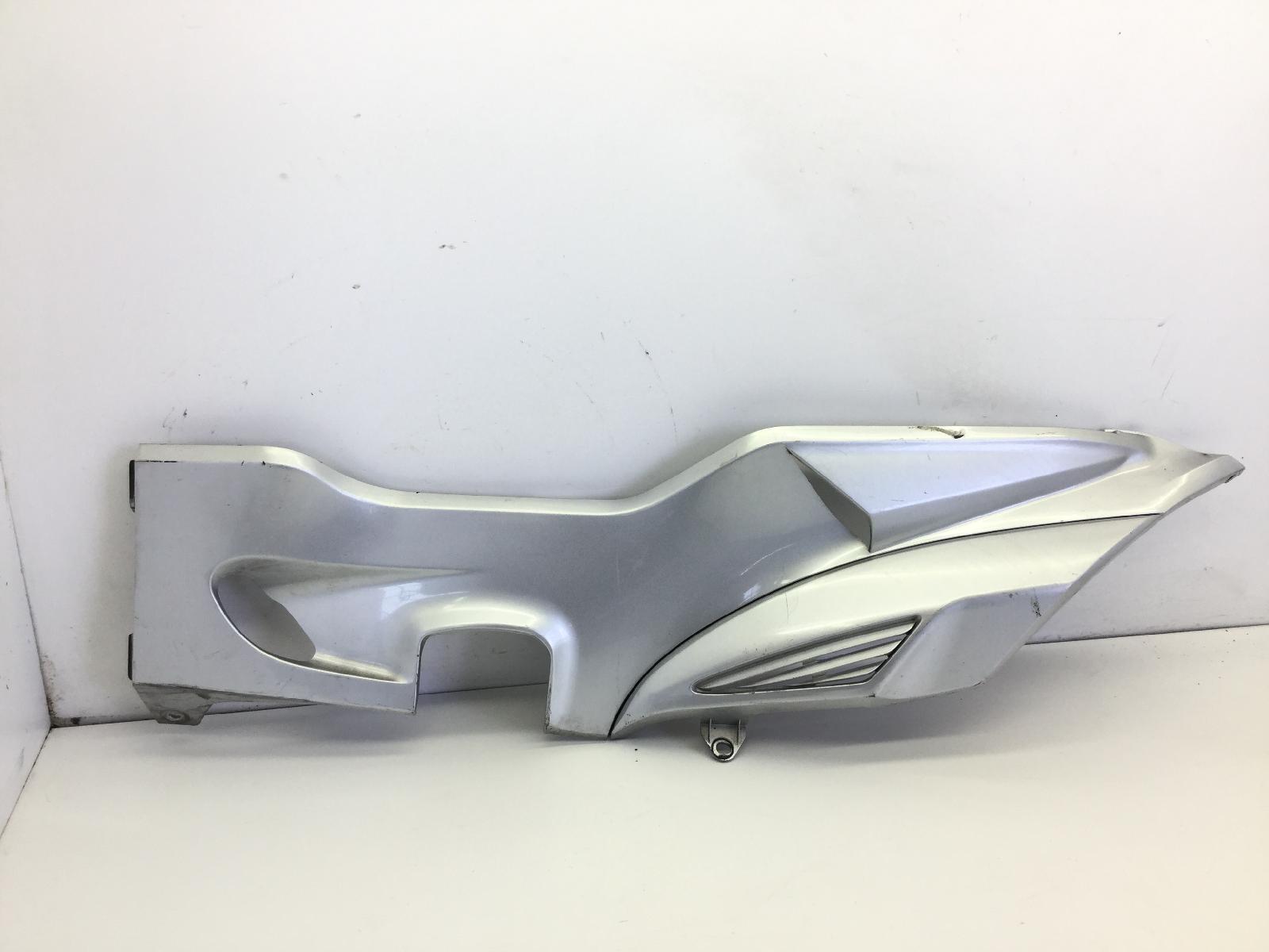 Suzuki burgman an 250 carena sottopedana sottopavimento sinistra 1998 1999 an131