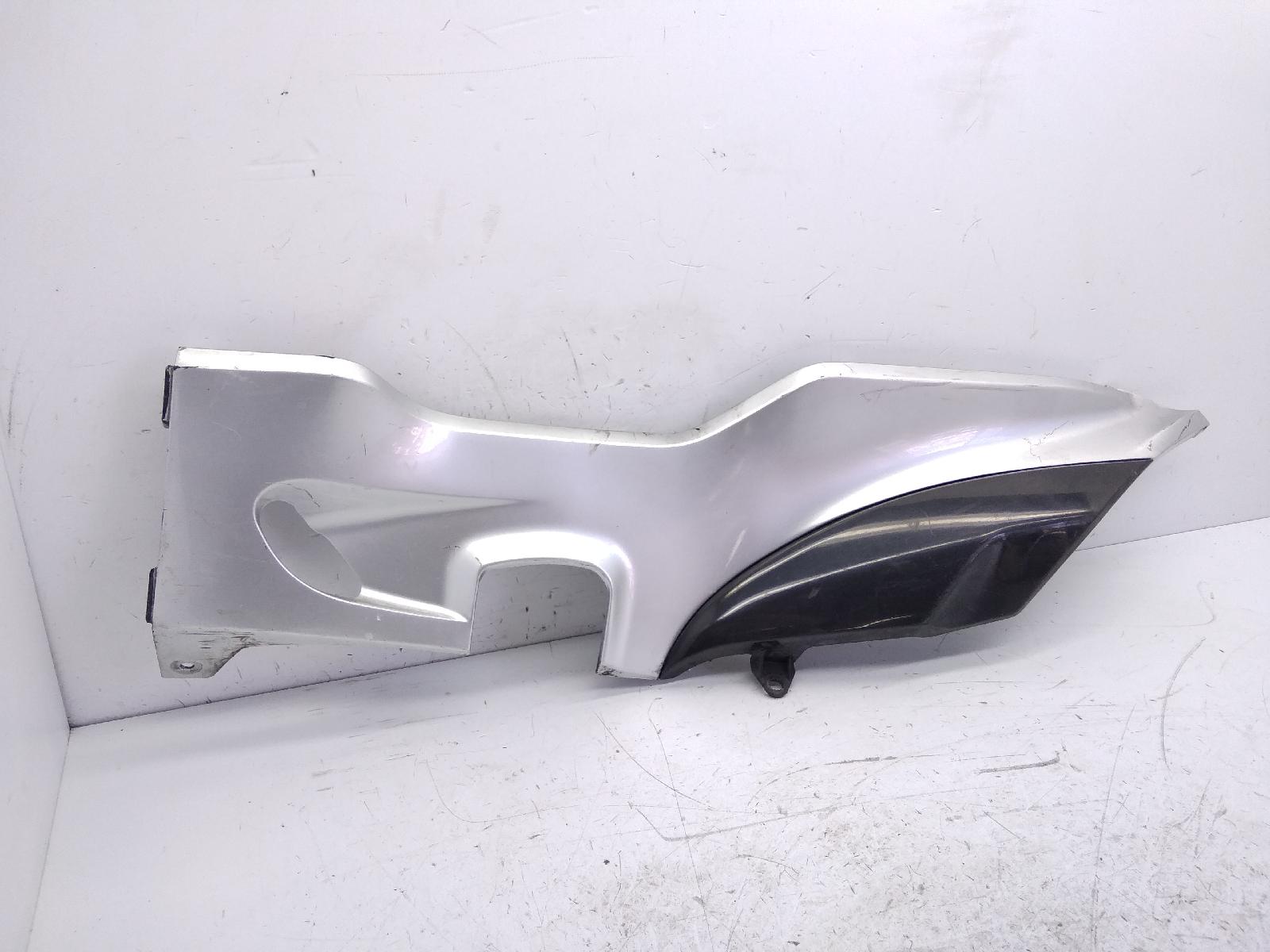 Suzuki burgman an 250 carena sottopedana sinistra 1999 2000 an131