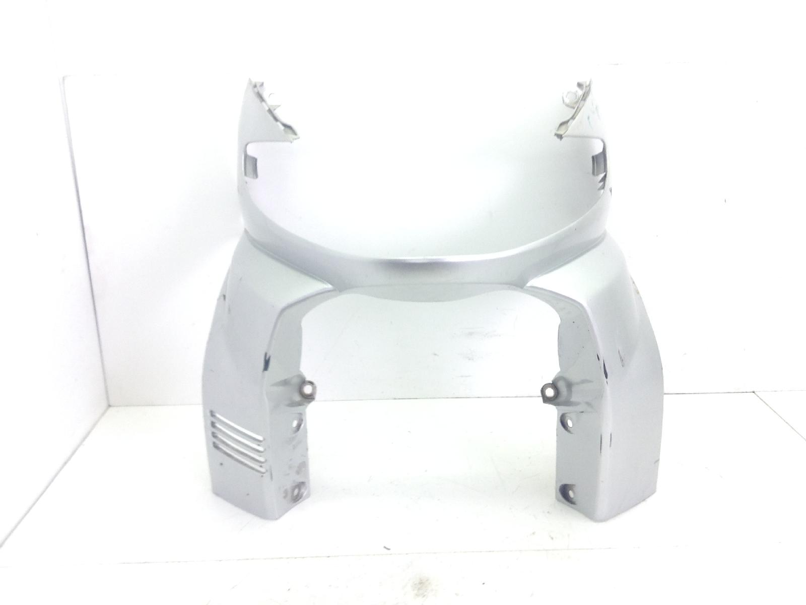 Suzuki burgman an 250 carena scudo anteriore - crepa su attacco 1999 2000 an131
