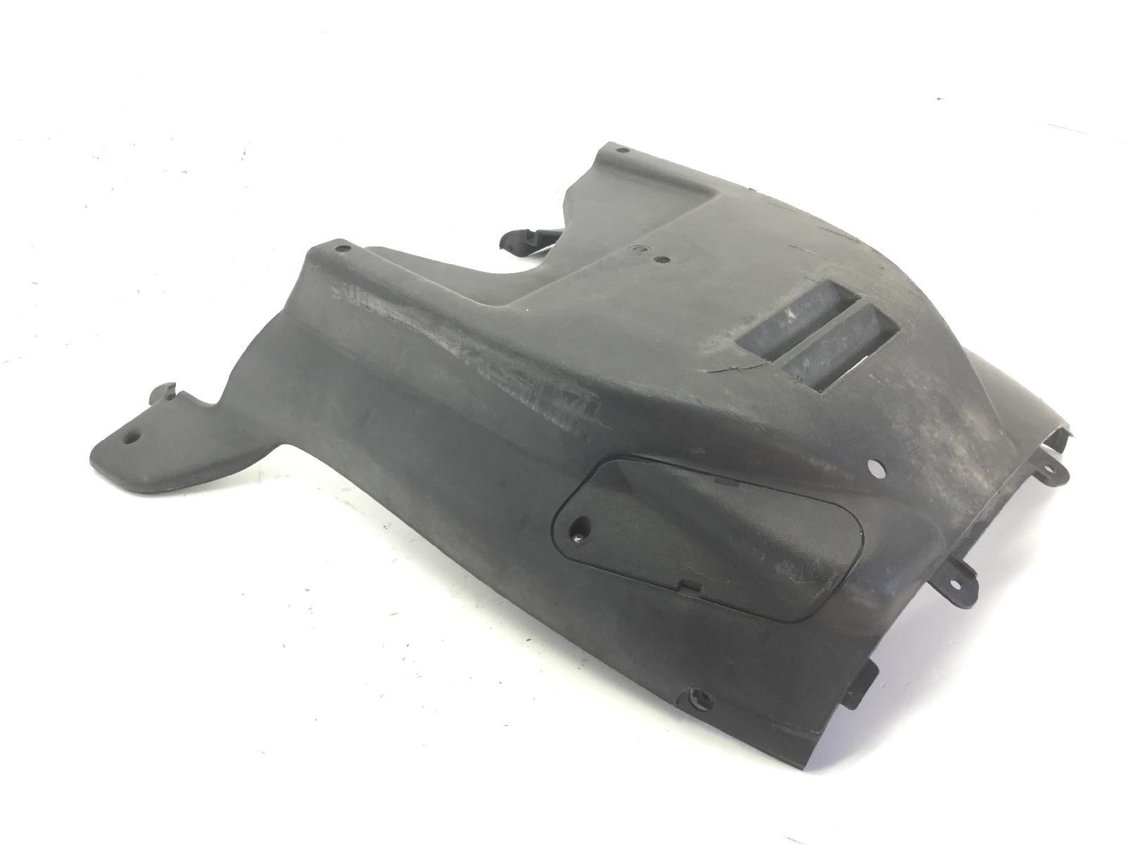 Aprilia scarabeo light 200 carena sottopedana sottopavimento -attacco rotto 2008 2008 rbe00