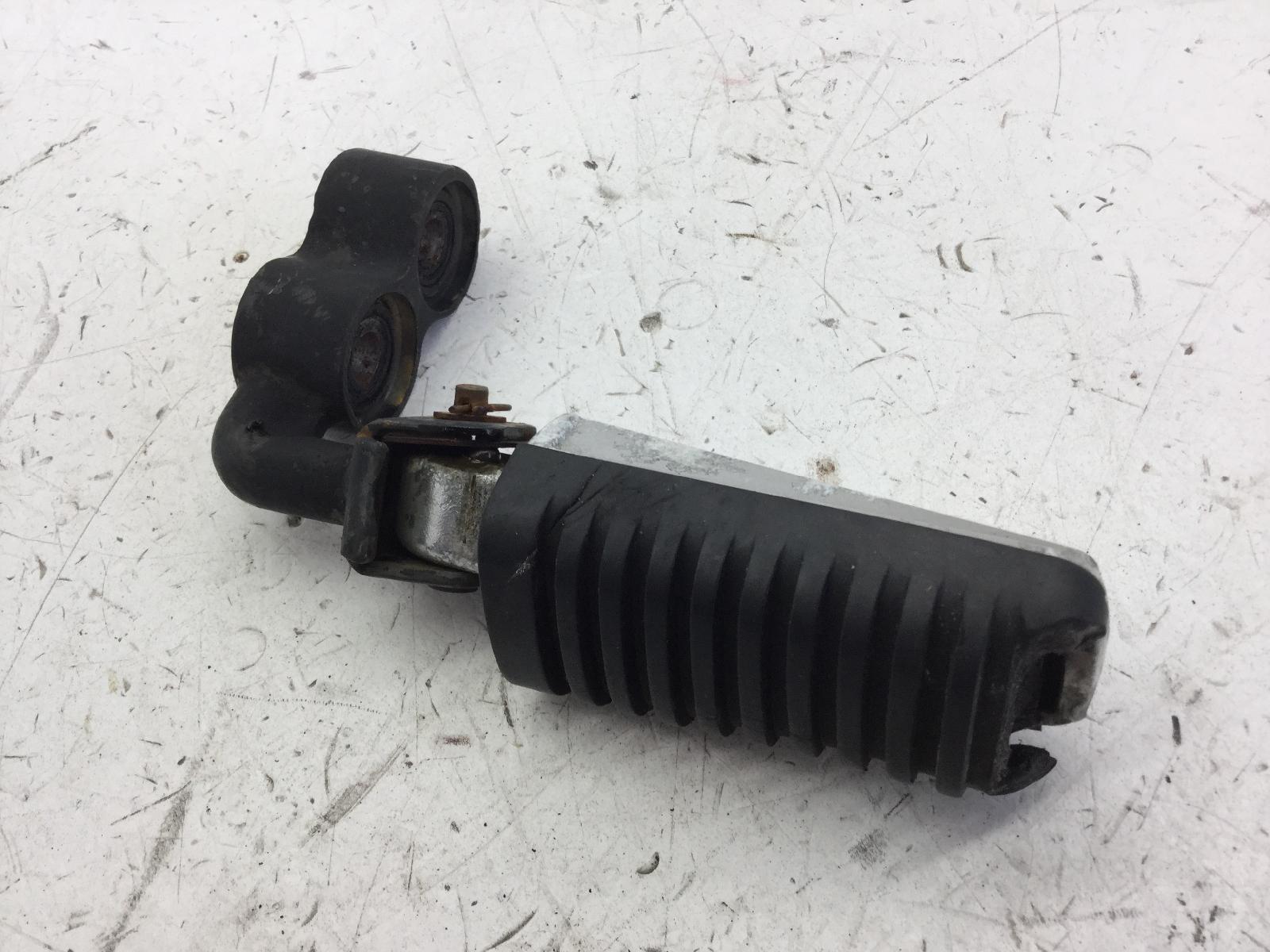 Kymco k-pipe 125 pedana anteriore sinistra + supporto 2012 2013 b31000