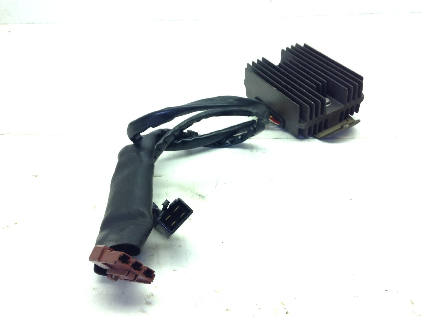 Piaggio beverly e3 400 regolatore di tensione 2006 2007 m34300