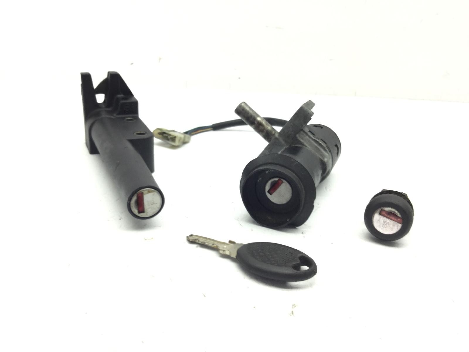 Aprilia scarabeo mot yamaha 100 blocchetto accensione chiave e serrature 2000 2000 re00