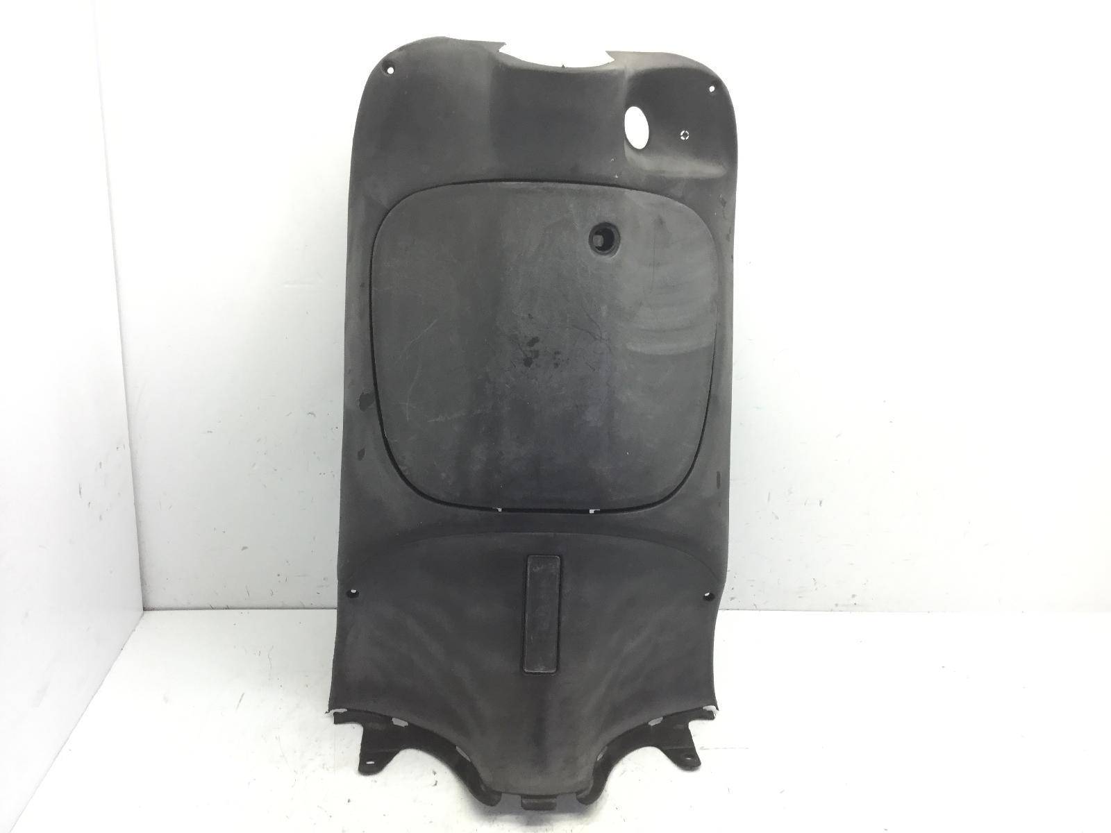 Aprilia scarabeo mot yamaha 100 carena controscudo retroscudo e sportello 2000 2000 re00
