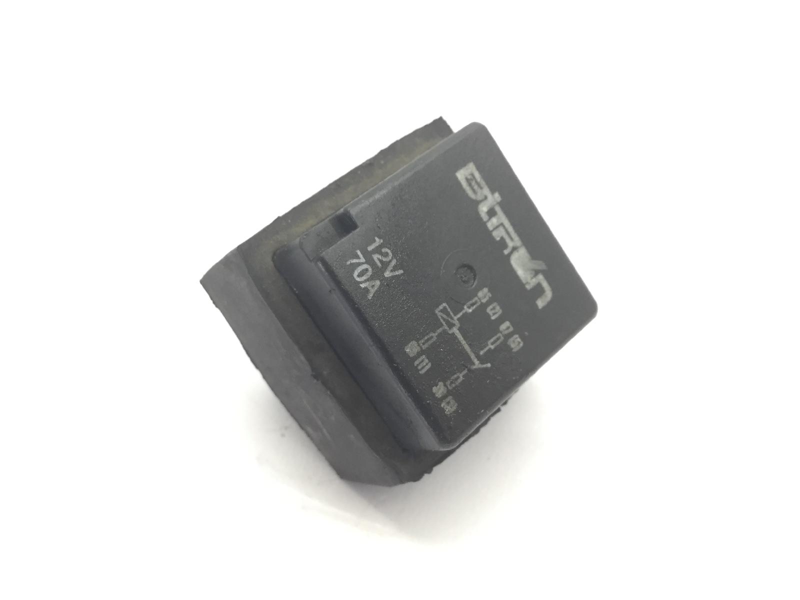 Aprilia scarabeo mot yamaha 100 rele' intermittenza frecce 2000 2000 re00