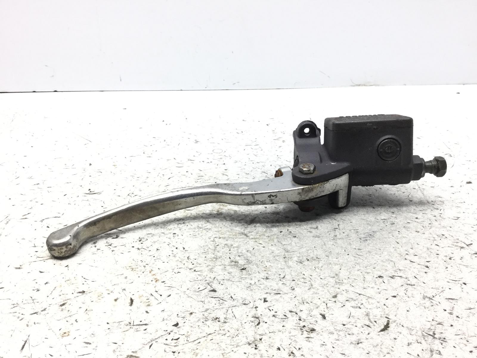Aprilia scarabeo mot yamaha 100 pompa destra freno anteriore gommino rotto 2000 2000 re00