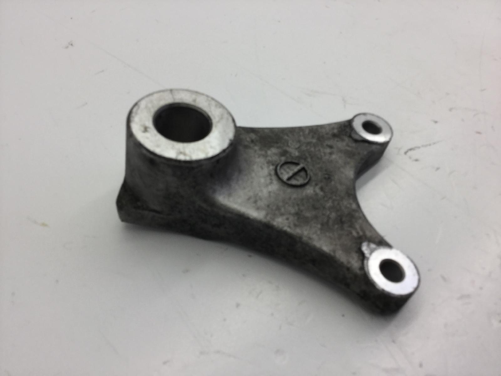 Suzuki gsf bandit 600 staffa supporto pinza freno posteriore 2002 2002 a8112