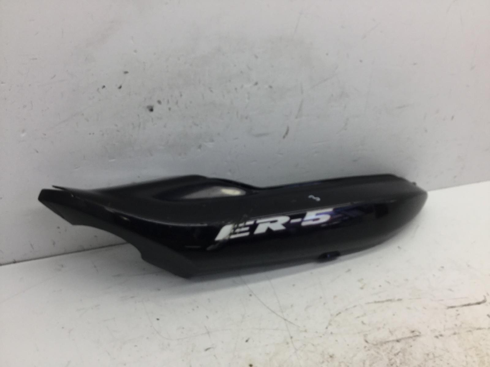 Kawasaki er-5 500 carena fiancata posteriore destra - rotture 2001 2003 er500ada