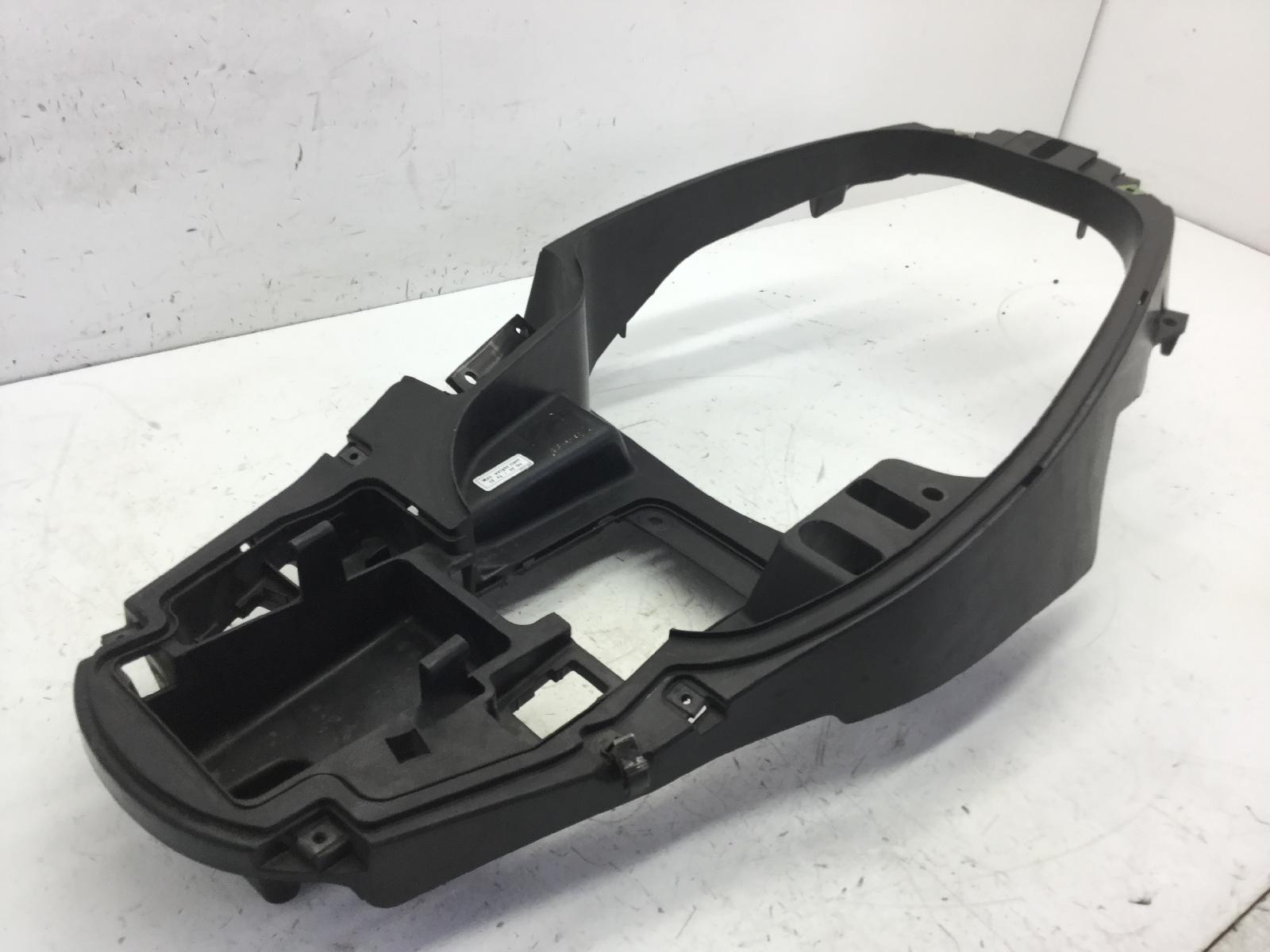 Honda jazz 250 carena cornice supporto vano sottosella 2001 2001 zdcmf07a01f