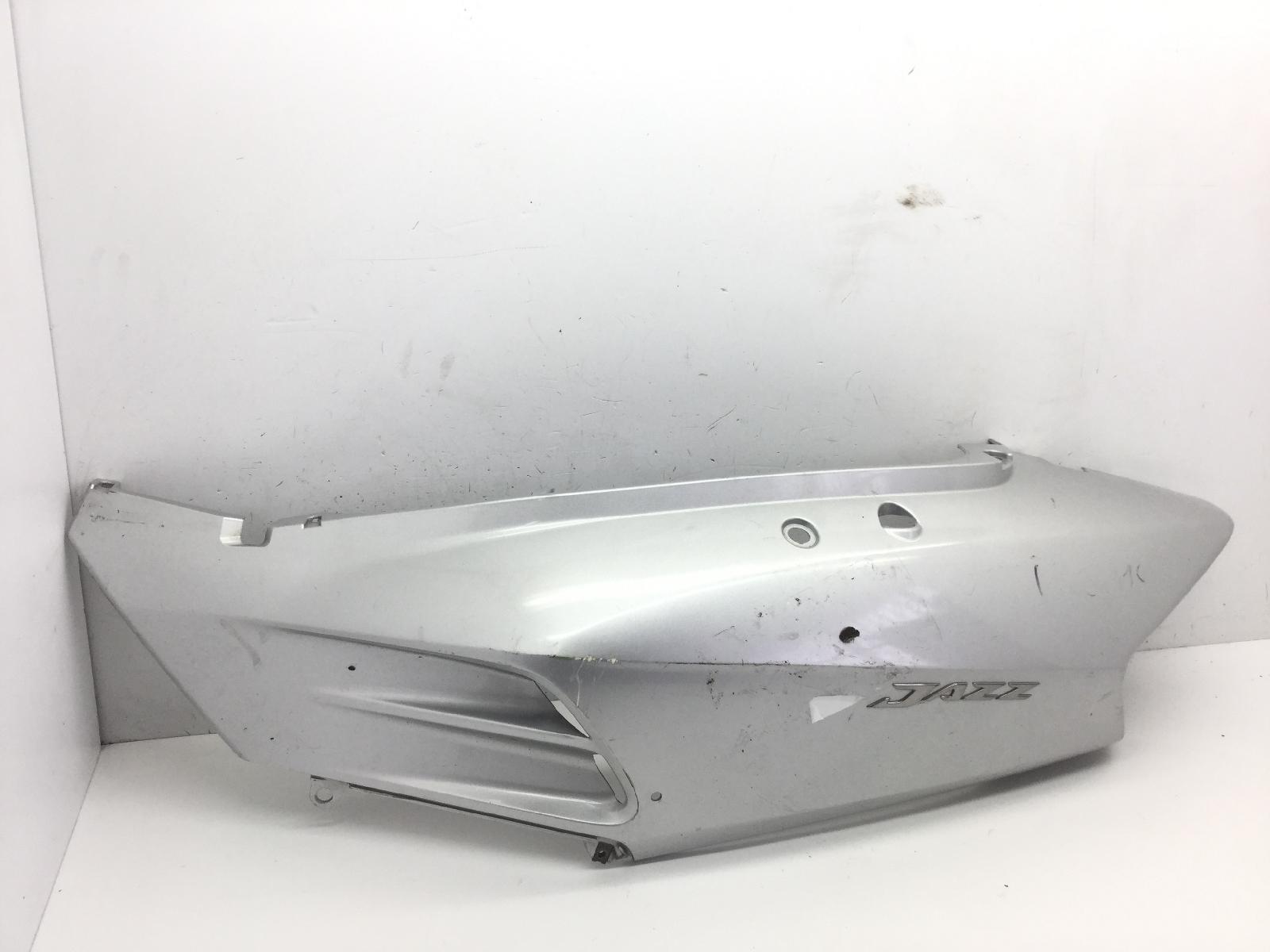 Honda jazz 250 carena fiancata posteriore sinistra -rottura e piccole crepe 2001 2001 zdcmf07a01f