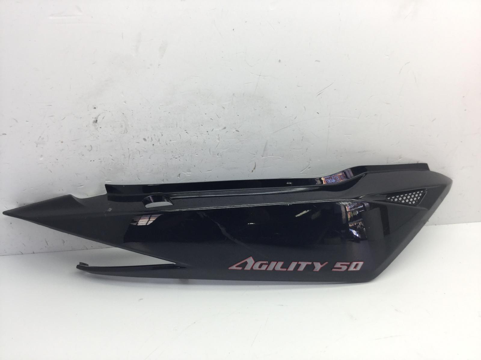 Kymco agility 4t r16 50 carena fiancata posteriore destra - attacco rotto 2008 2008 c10000