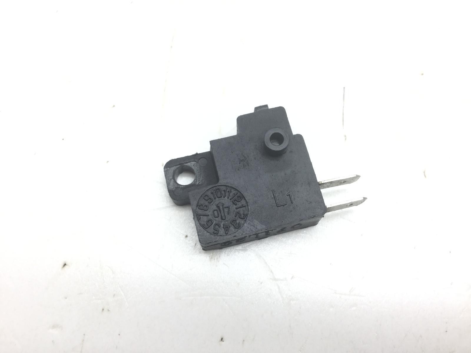 Kymco people s i 200 sensore micro stop pompa freno posteriore sinistra 2007 2009 d12000