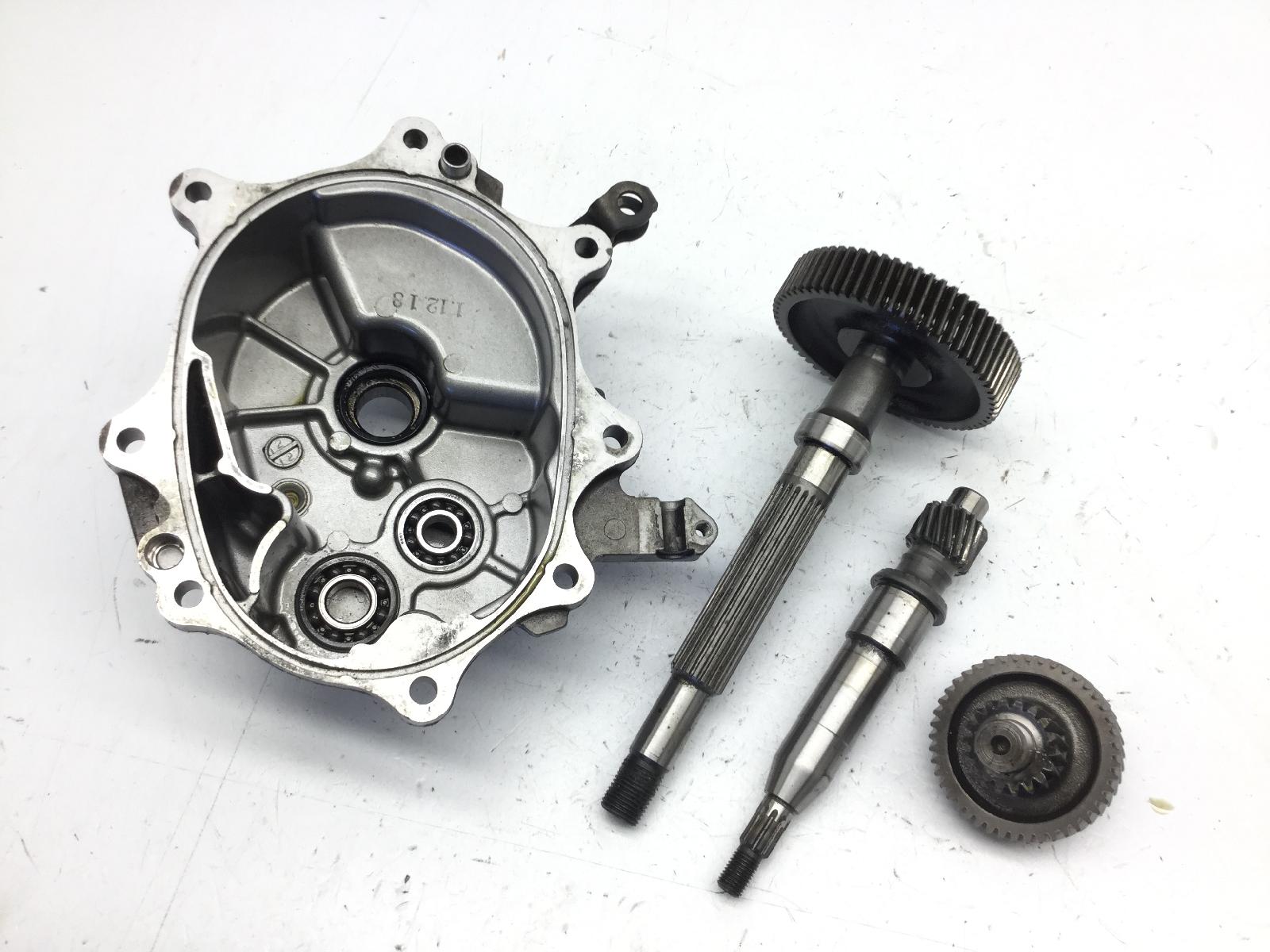 Suzuki burgman 150 ingranaggi ruota posteriore e carter 2002 2002 br111