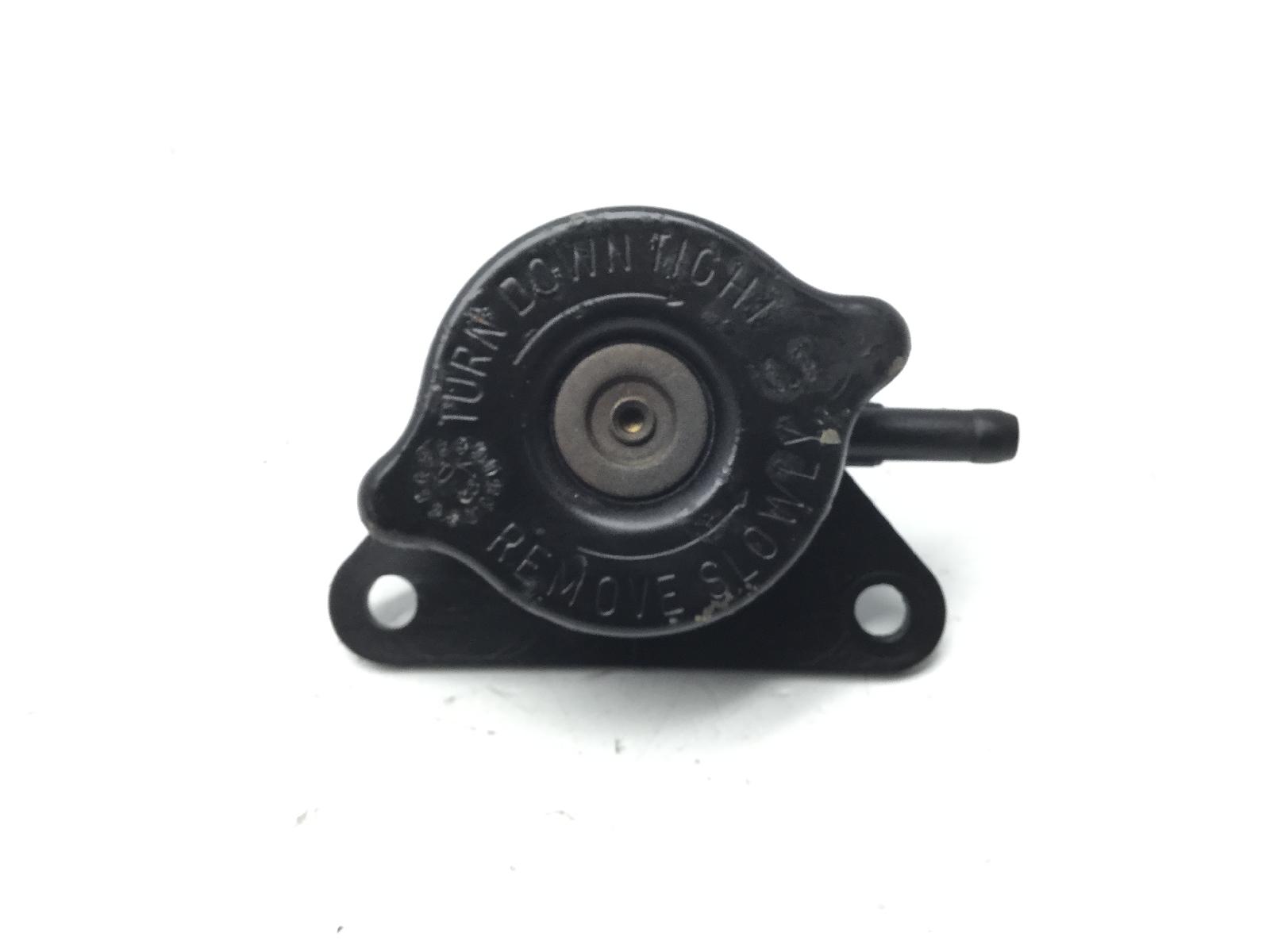 Suzuki burgman 150 tappo e raccordo liquido radiatore 2002 2002 br111