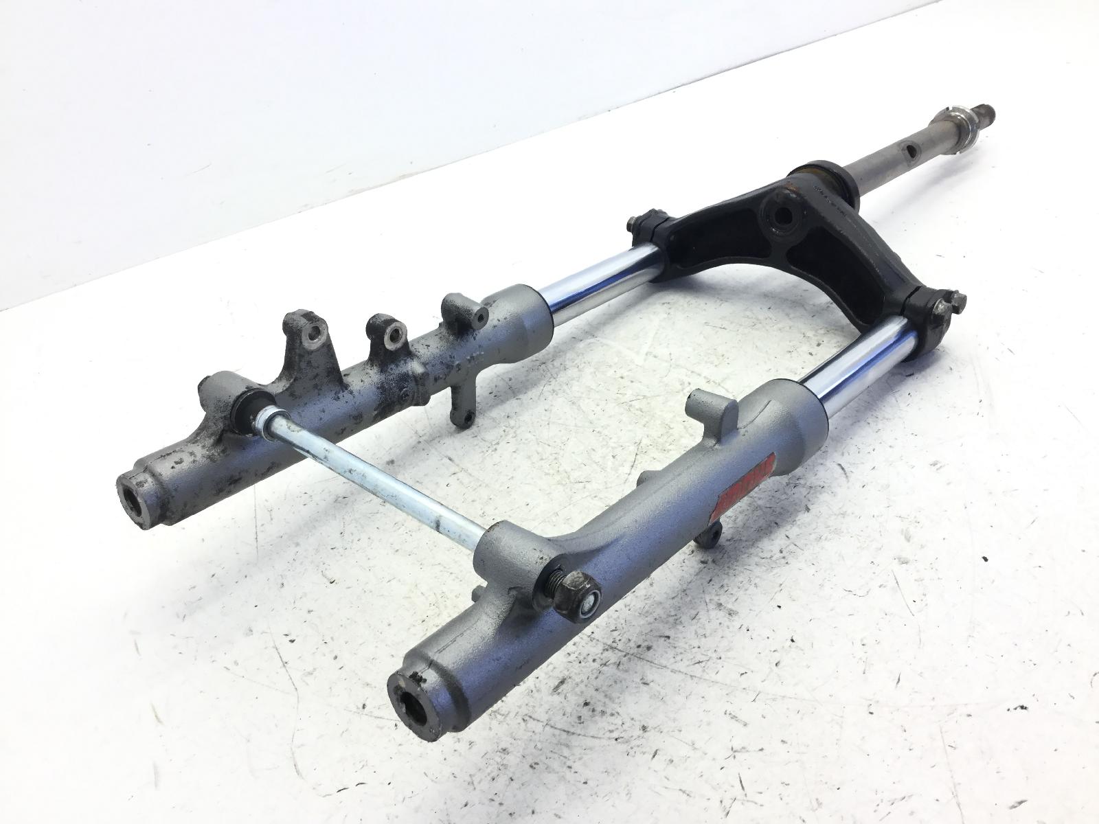 Suzuki burgman 150 forcella - piccoli punti su parte alta steli 2002 2002 br111