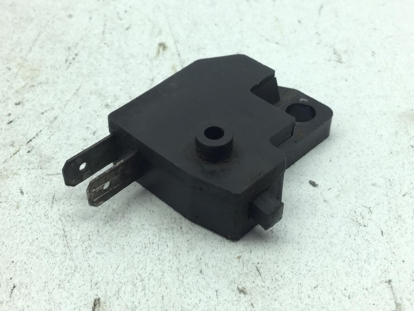 Suzuki burgman 150 sensore stop microstop freno posteriore sinsitro 2002 2002 br111