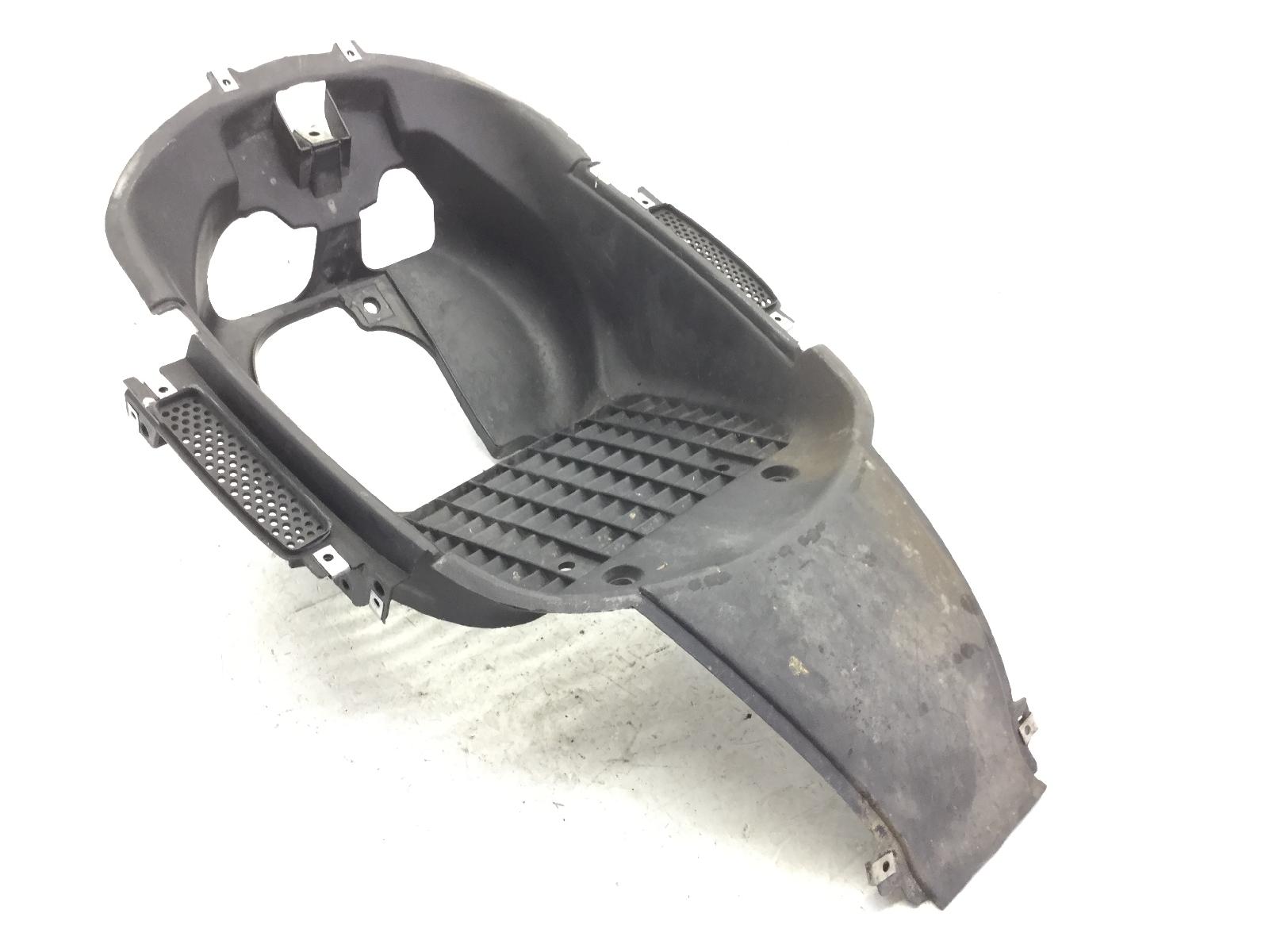Gilera runner sp 2t 50 carena vano ruota anteriore 2002 2004 c3640
