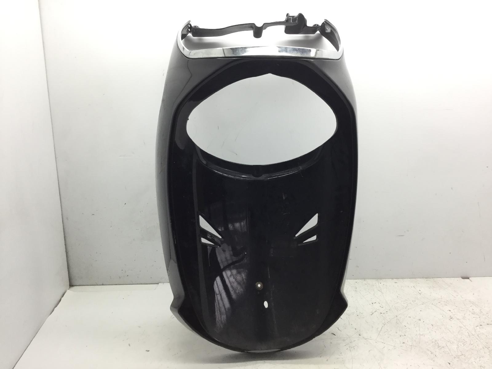 Malaguti centro sl 125 carena scudo anteriore con 3 attacchi rotti 2009 2009 840102