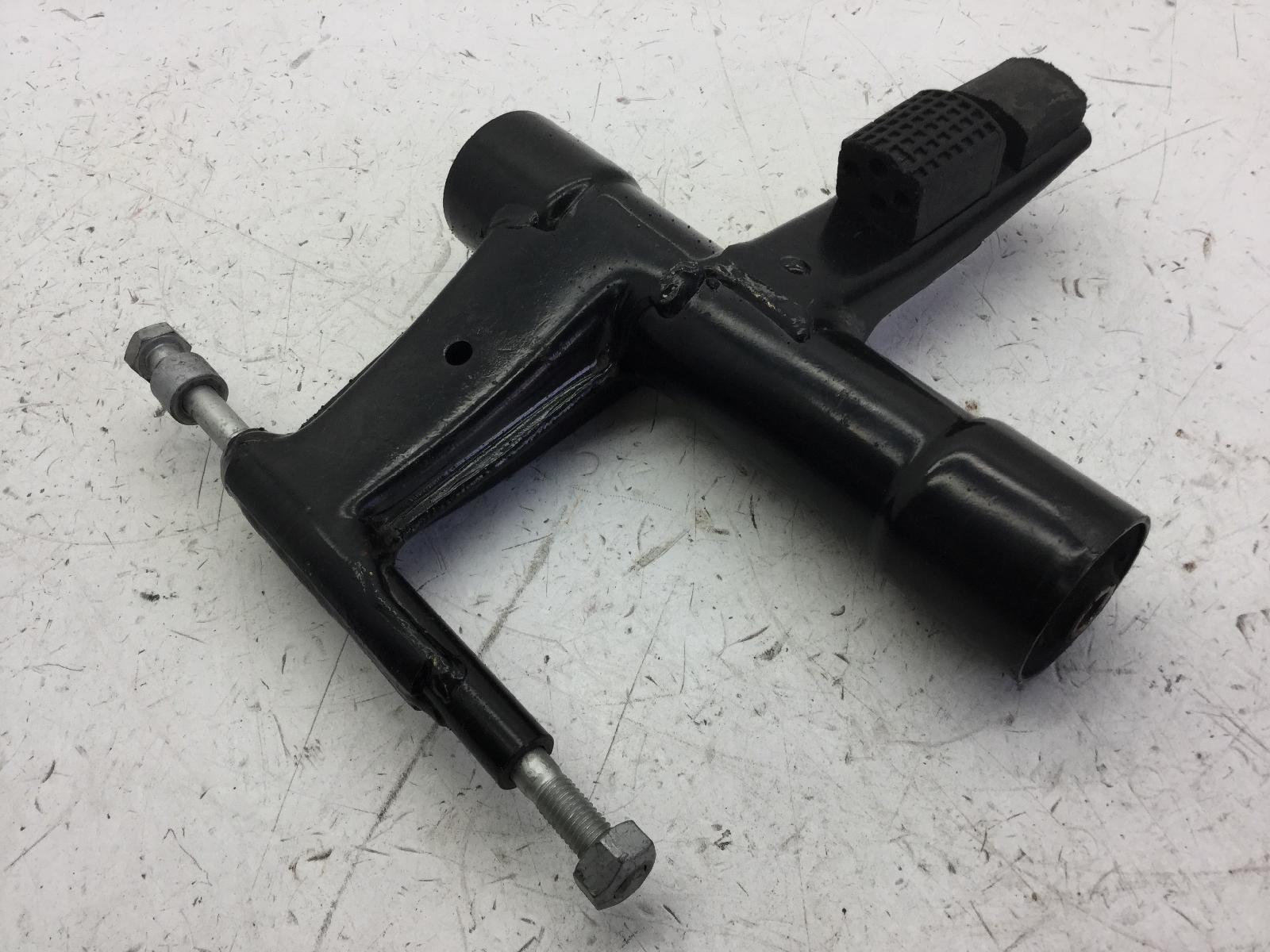 Piaggio liberty sport s 4t 50 staffa supporto motore 2006 2006 c42405