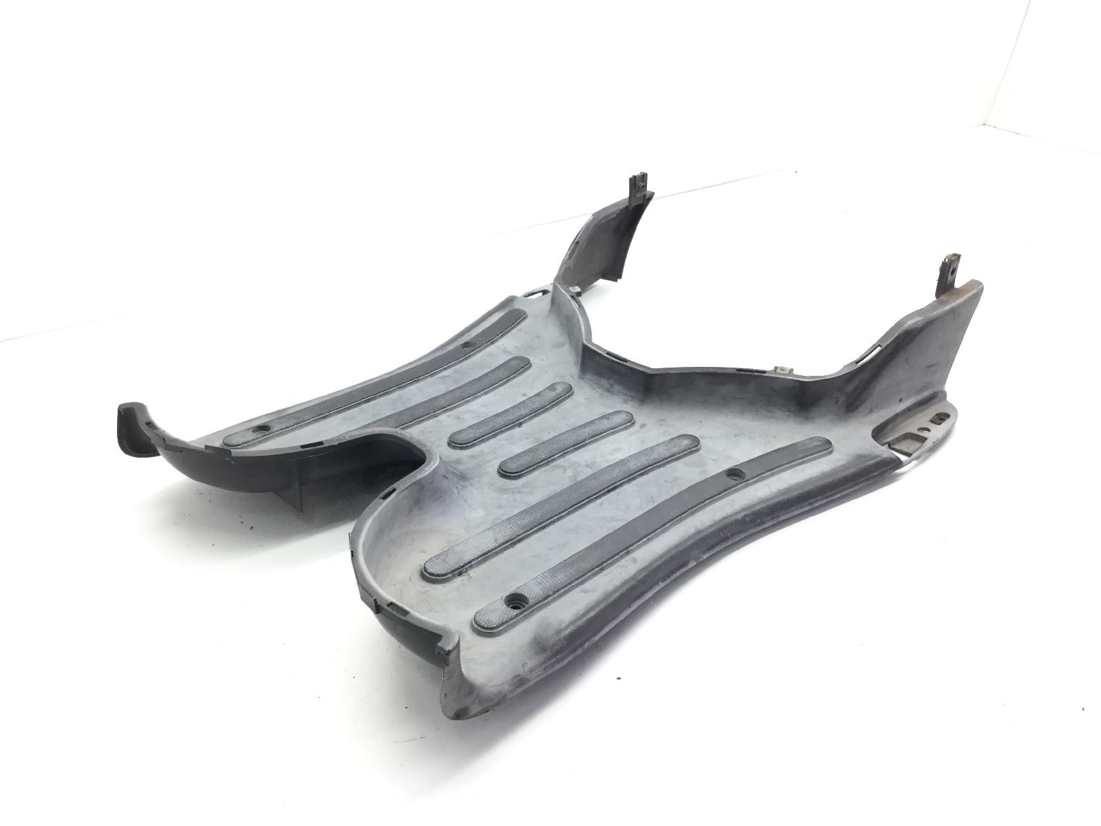 Piaggio liberty sport s 4t 50 carena pedana pavimento poggiapiedi 2006 2006 c42405