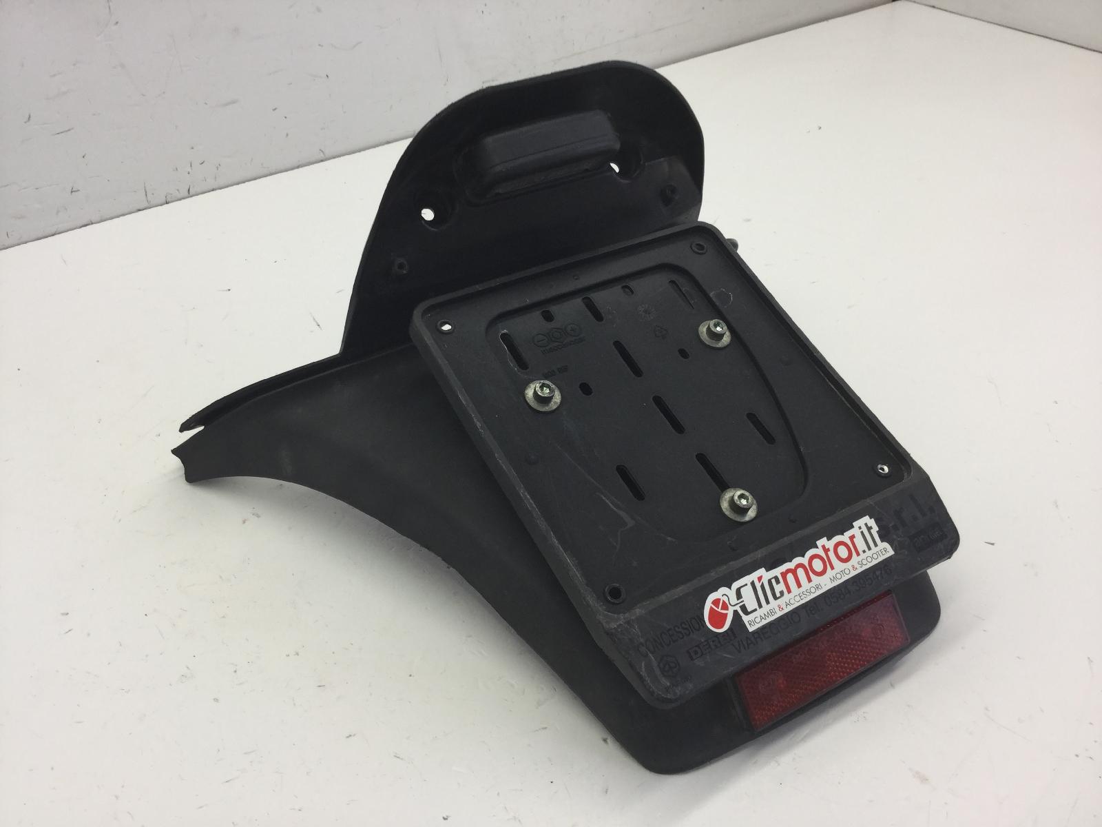 Aprilia atlantic 500 parafango posteriore porta targa + luce 2001 2004 pt00